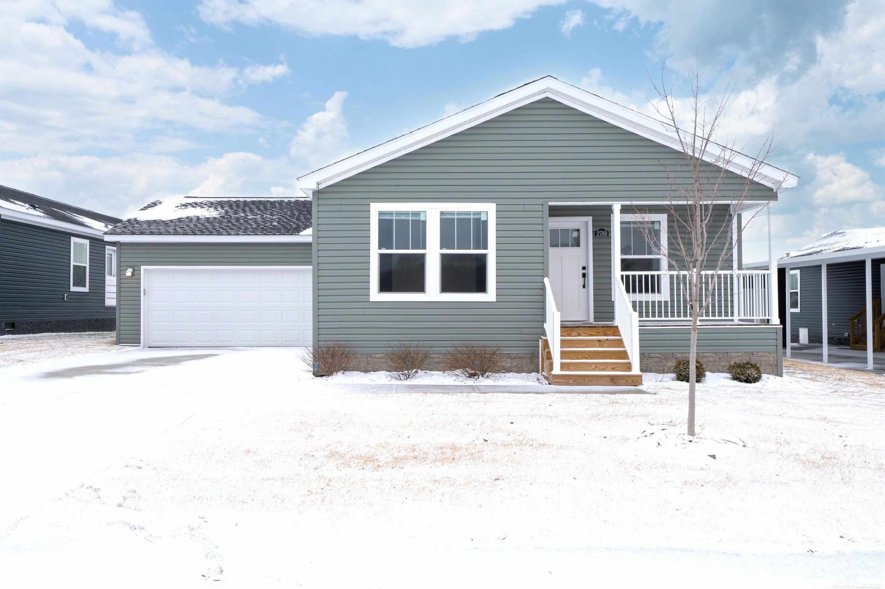 2789 Trade Winds Court, Lapeer, MI 48446