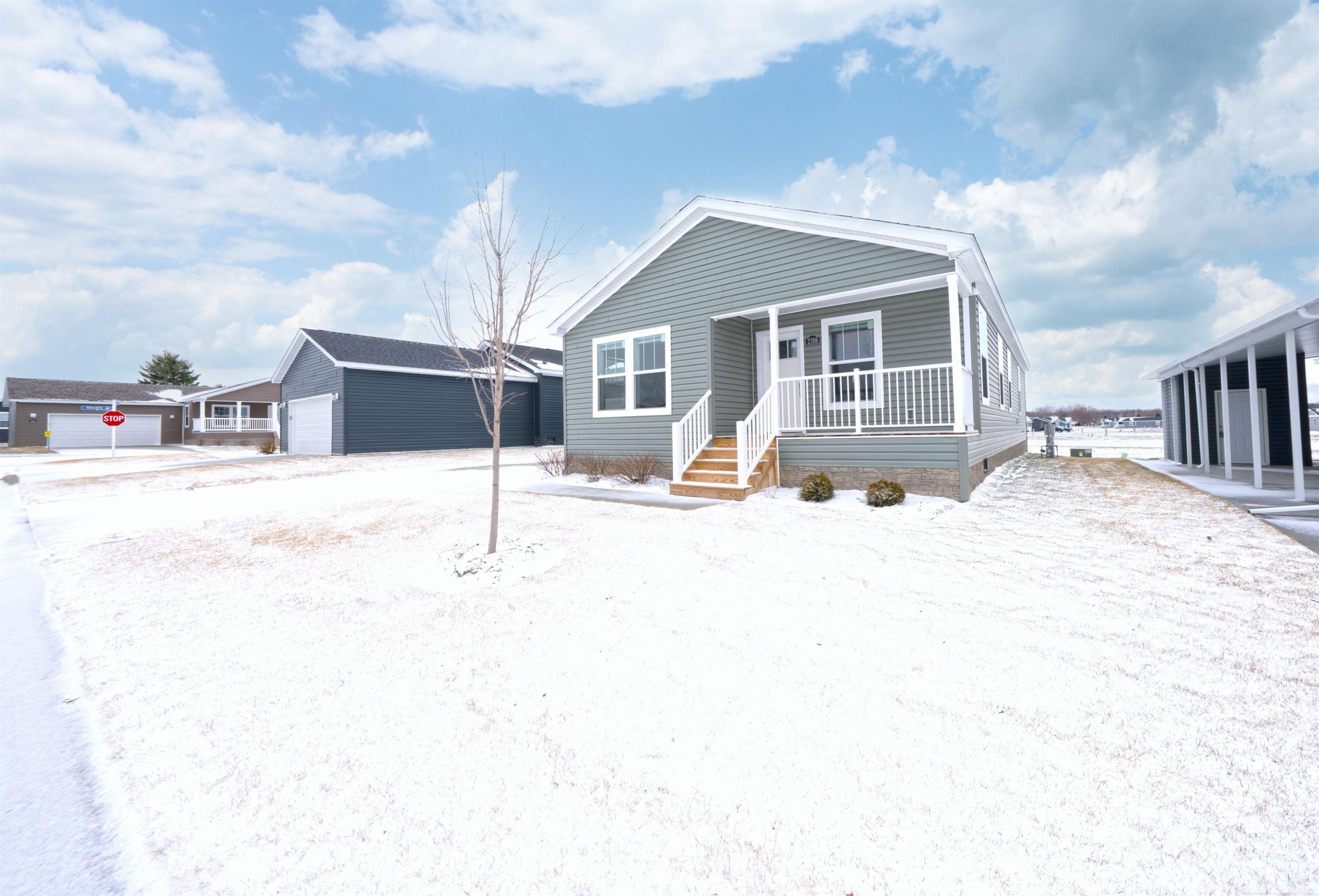 2789 Trade Winds Court, Lapeer, MI 48446 — Photo 3