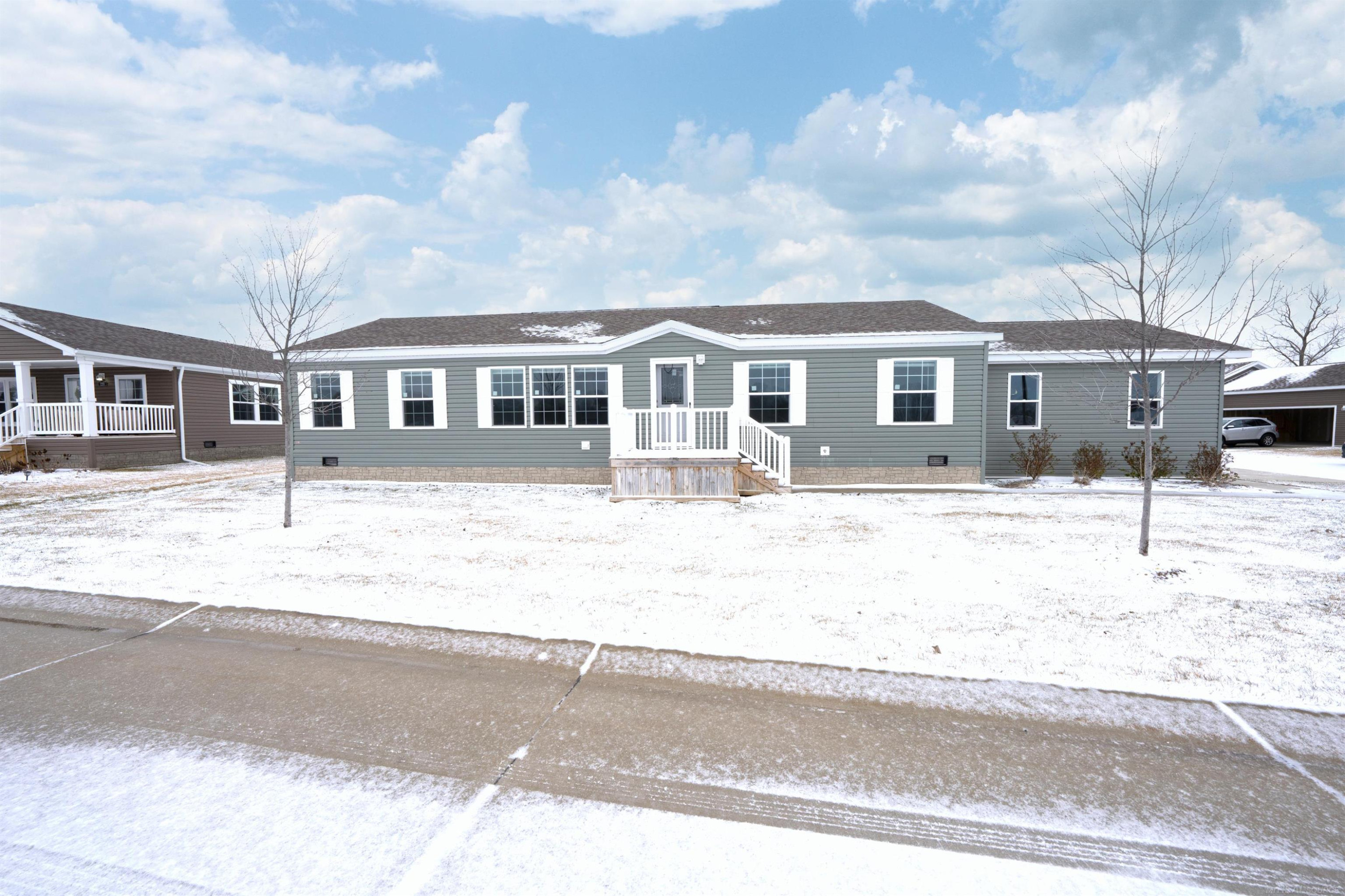 2780 Naples Court, Lapeer, MI, 48446