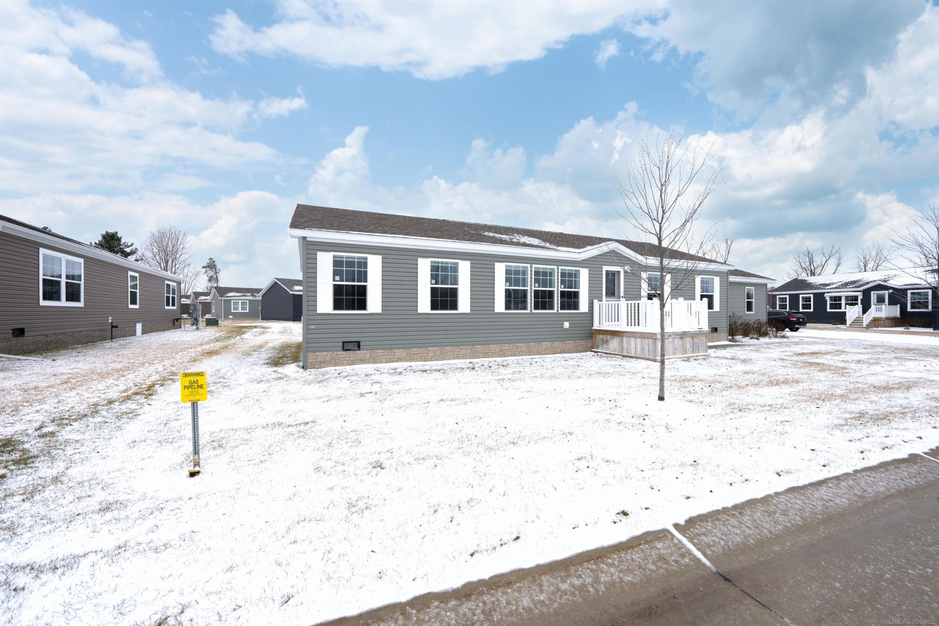 2780 Naples Court, Lapeer, MI, 48446