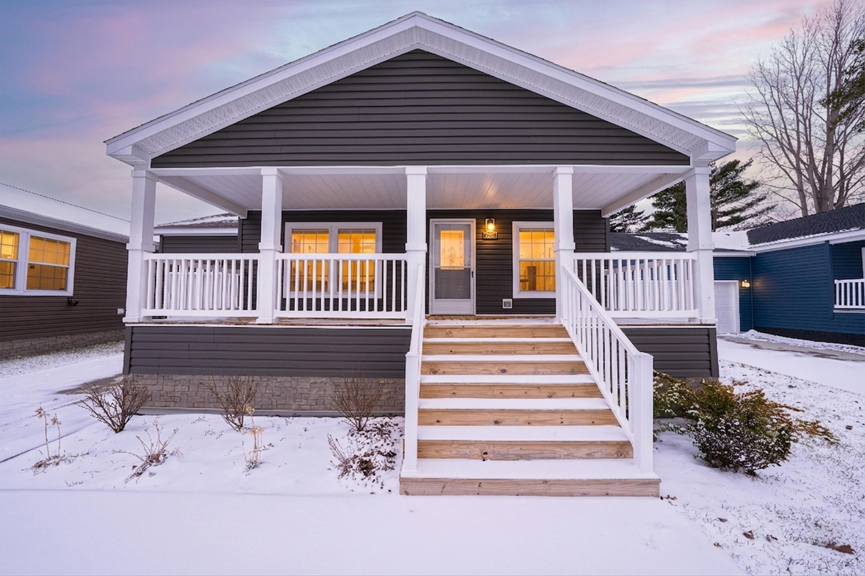 2760 Naples Court, Lapeer, MI 48446 — Photo 2