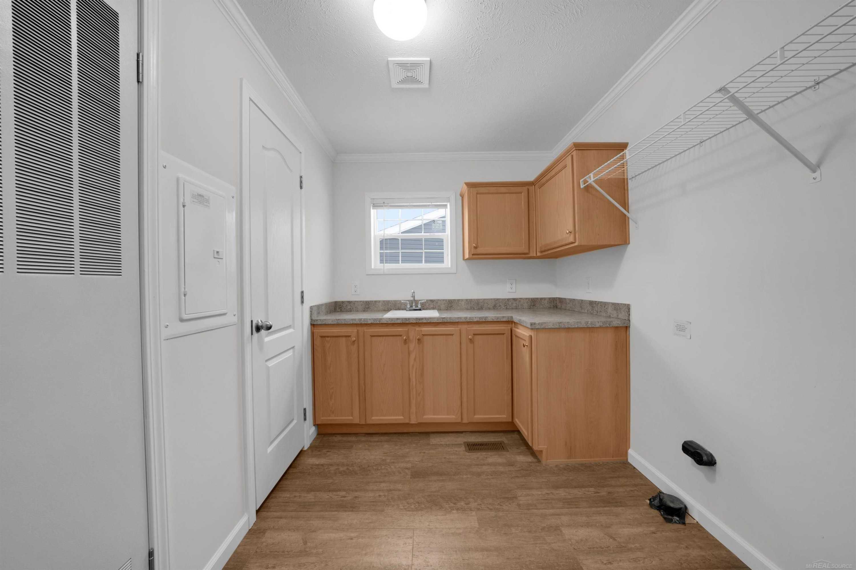 2780 Naples Court, Lapeer, MI, 48446