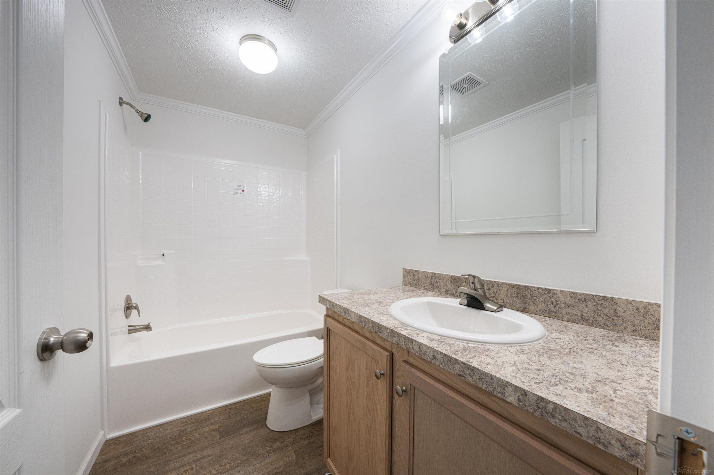 2780 Naples Court, Lapeer, MI, 48446
