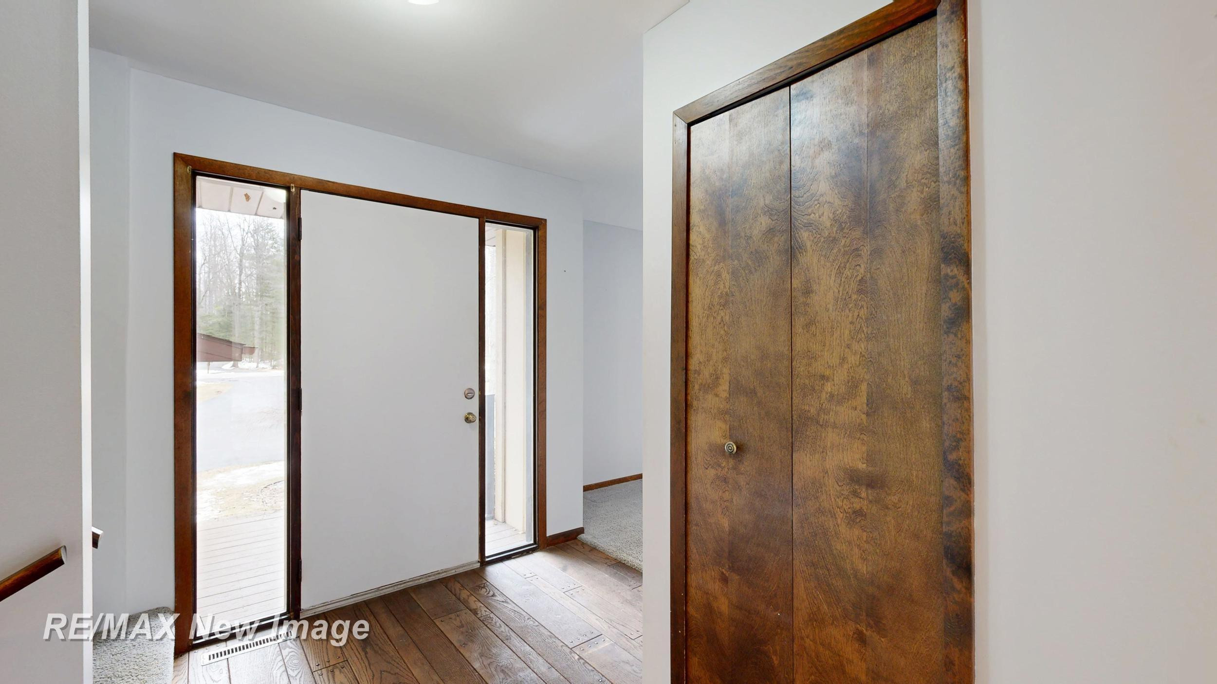 3664 E Jane Drive, Midland, MI 48642 — Photo 4