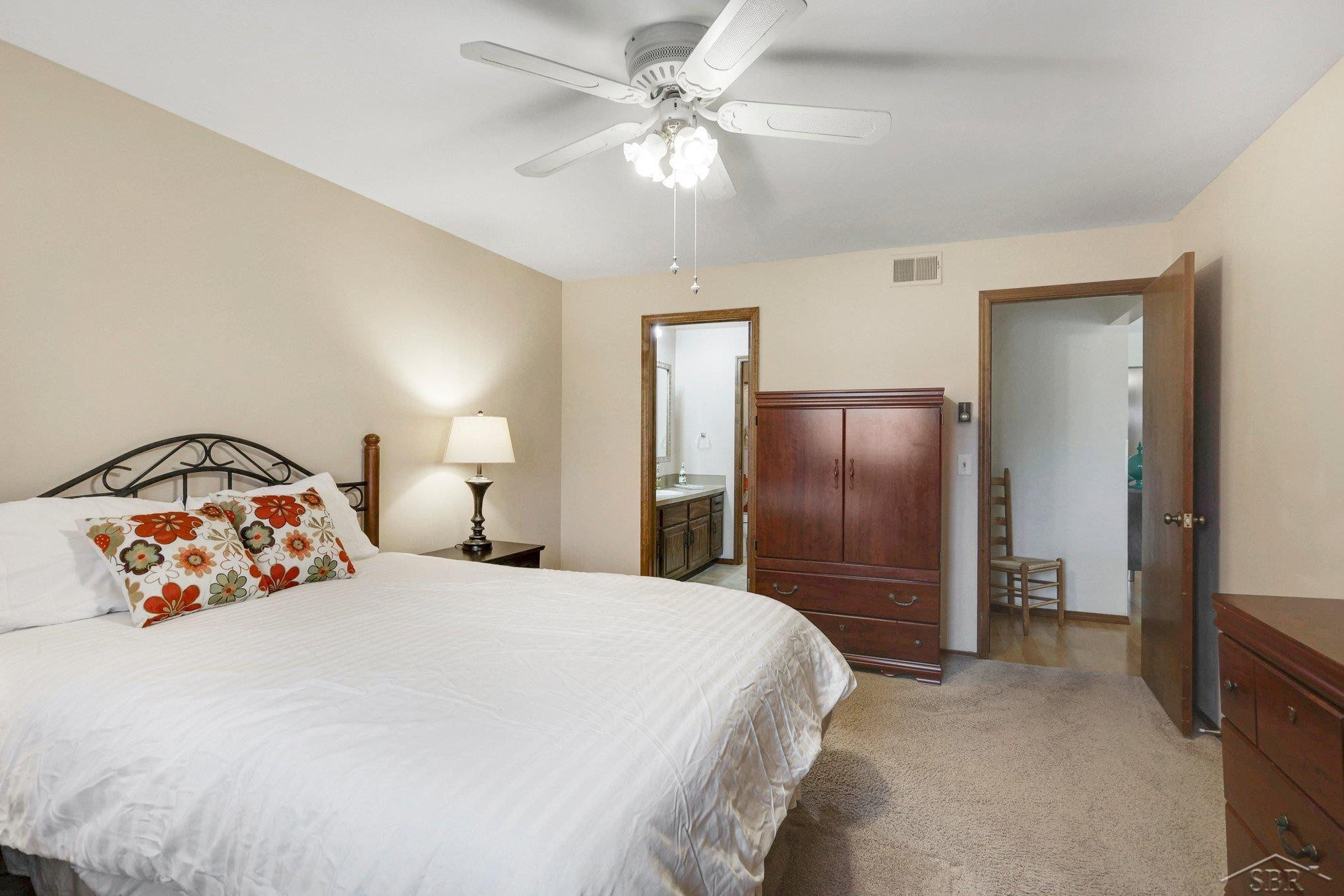 945 Kennely Road, I-139, Saginaw, MI 48609 — Photo 13