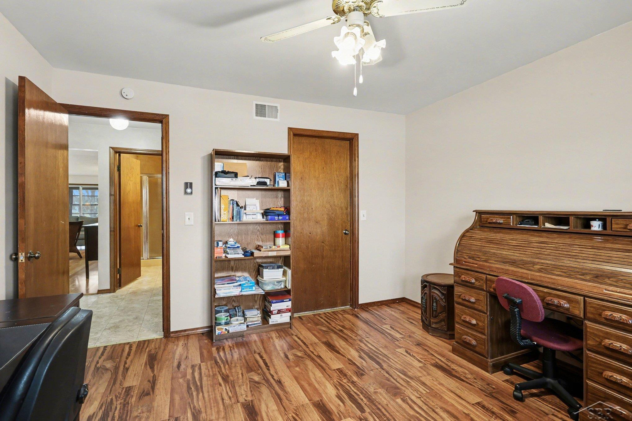 945 Kennely Road, I-139, Saginaw, MI 48609 — Photo 15