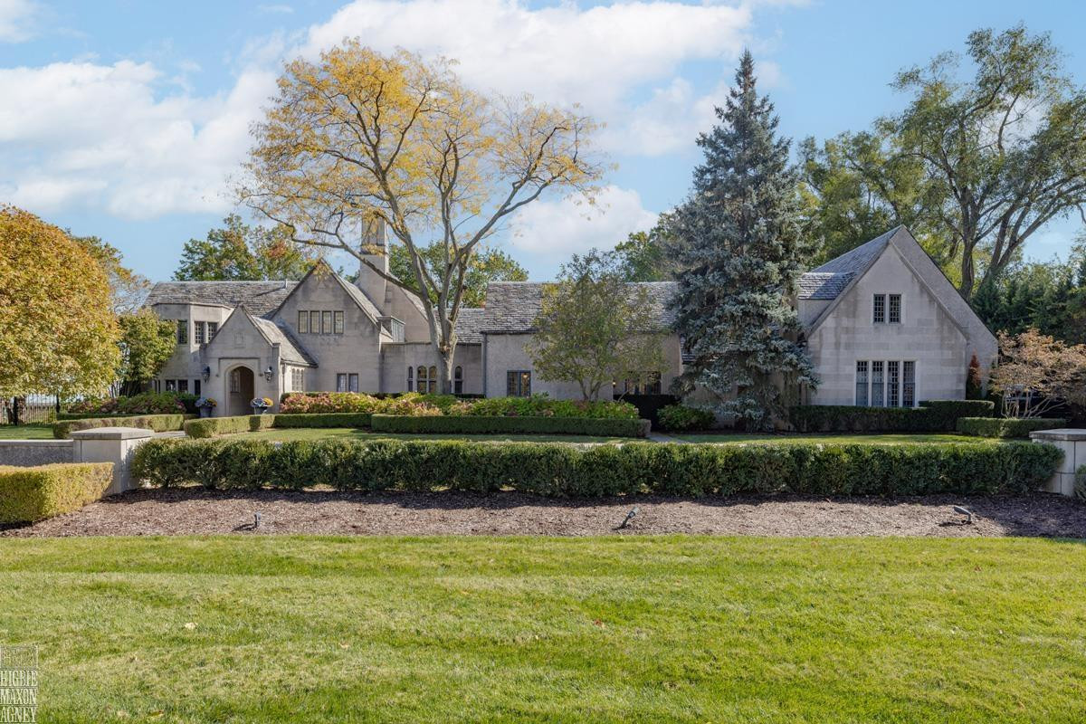 15410 Windmill Pointe Drive, Grosse Pointe Park, MI 48230 — front exterior