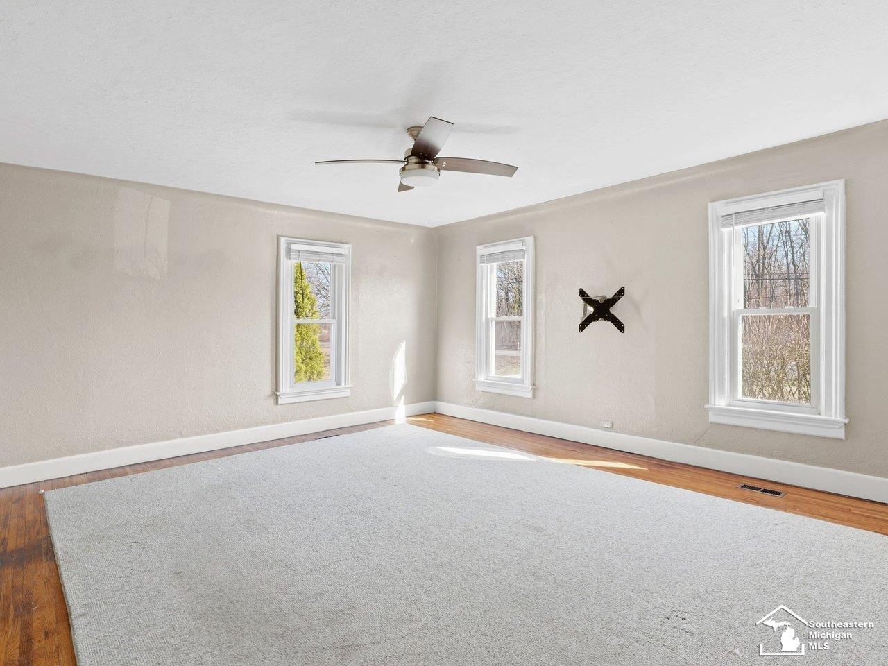 8115 Douglas Road, Lambertville, MI 48144 — Photo 11