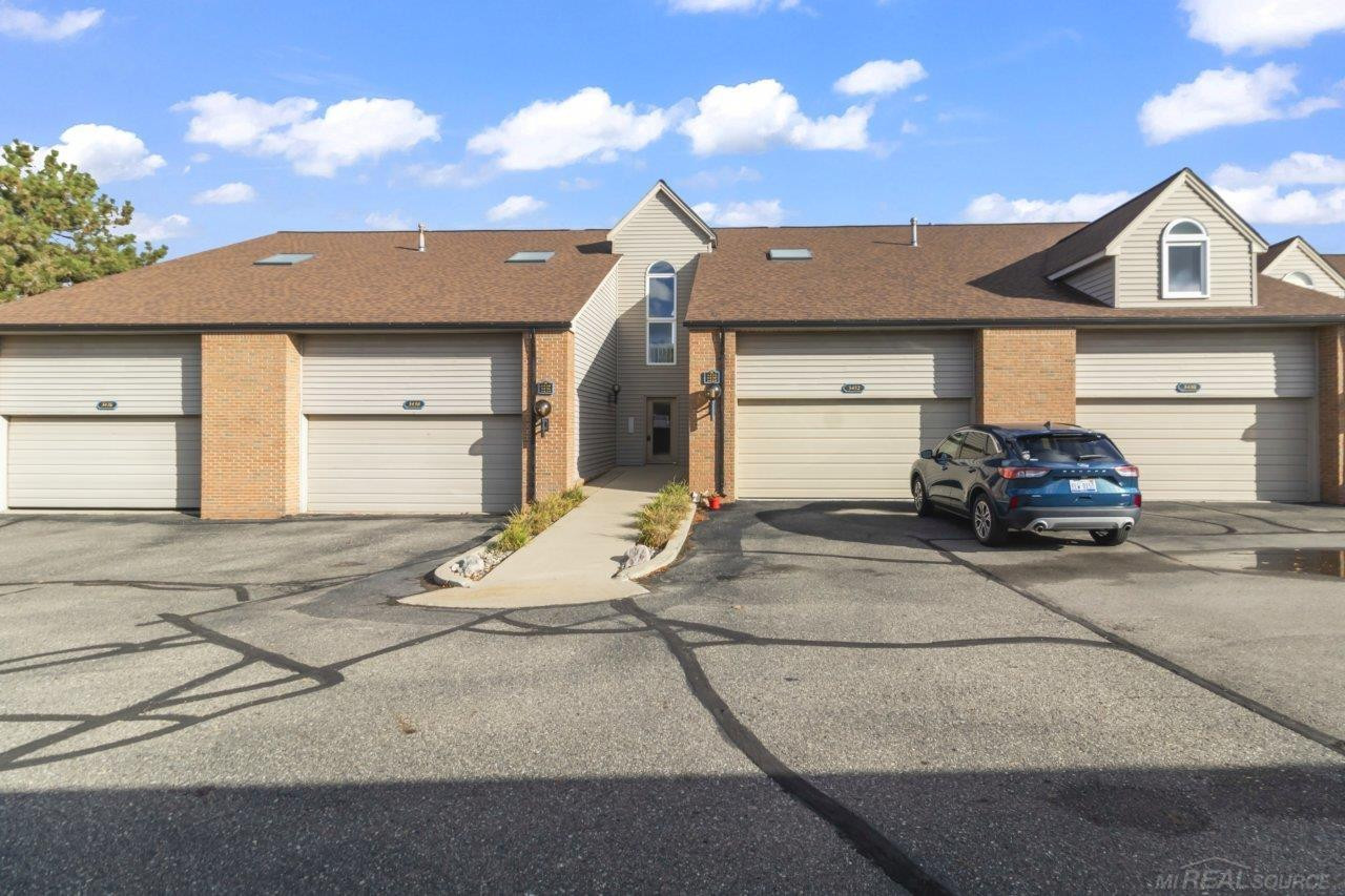 3432 Loon Lake Court, Waterford, MI 48329 — Photo 19