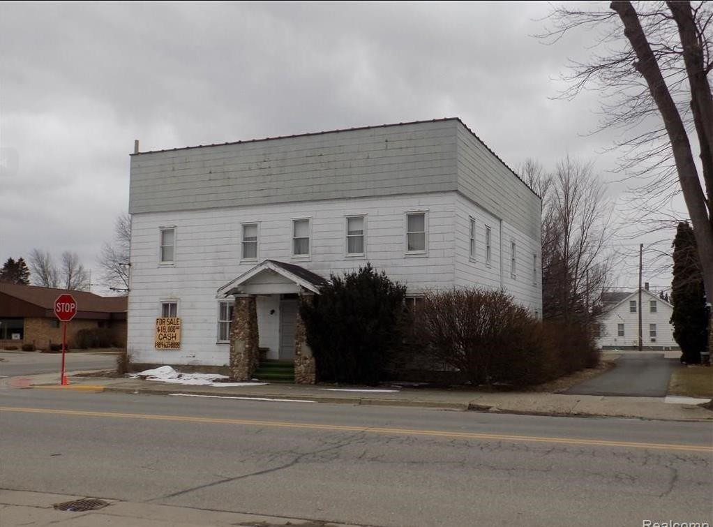 1994 W Main Street, MI — Photo 2