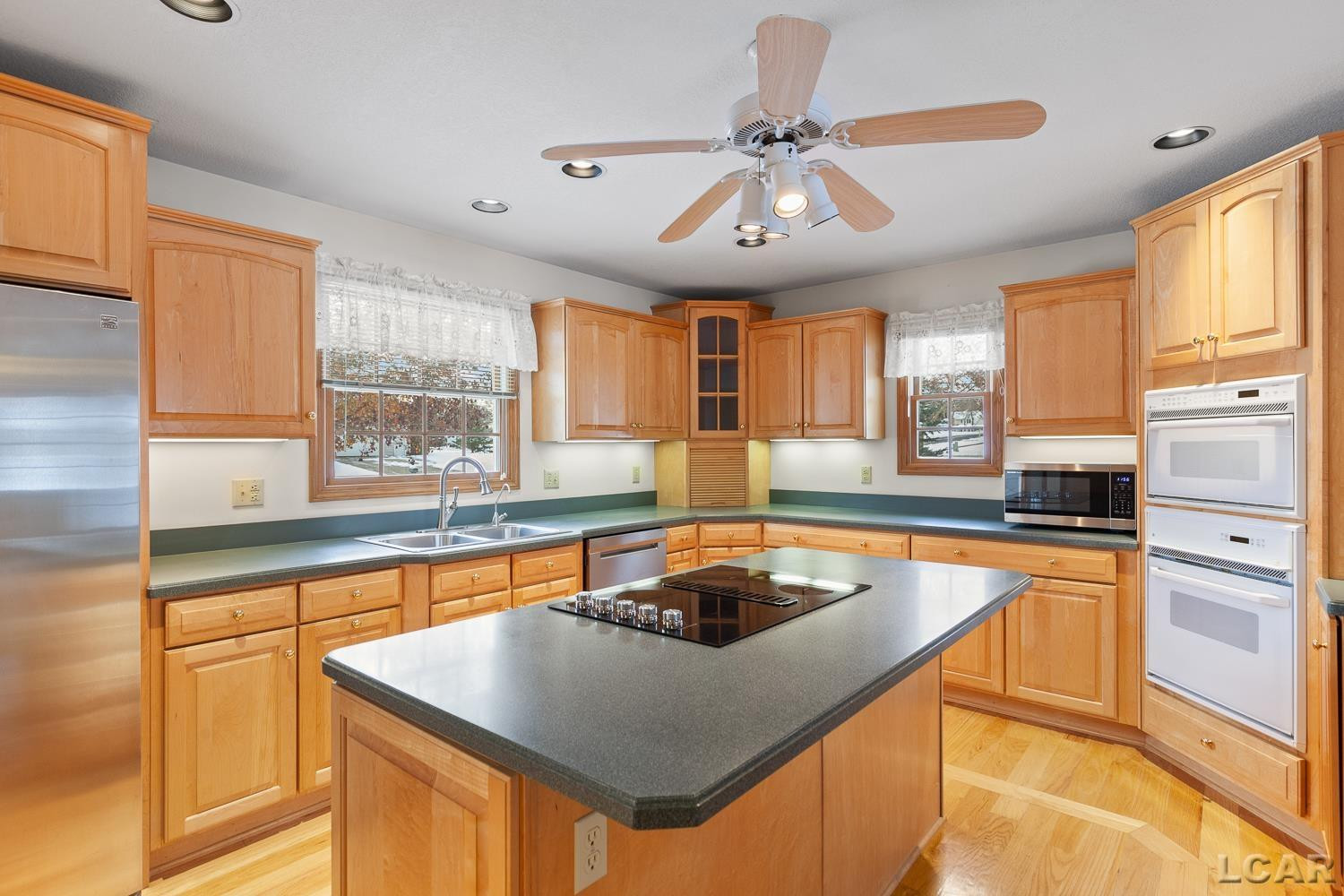 618 NOKOMIS Drive, Tecumseh, MI 49286 — Photo 11