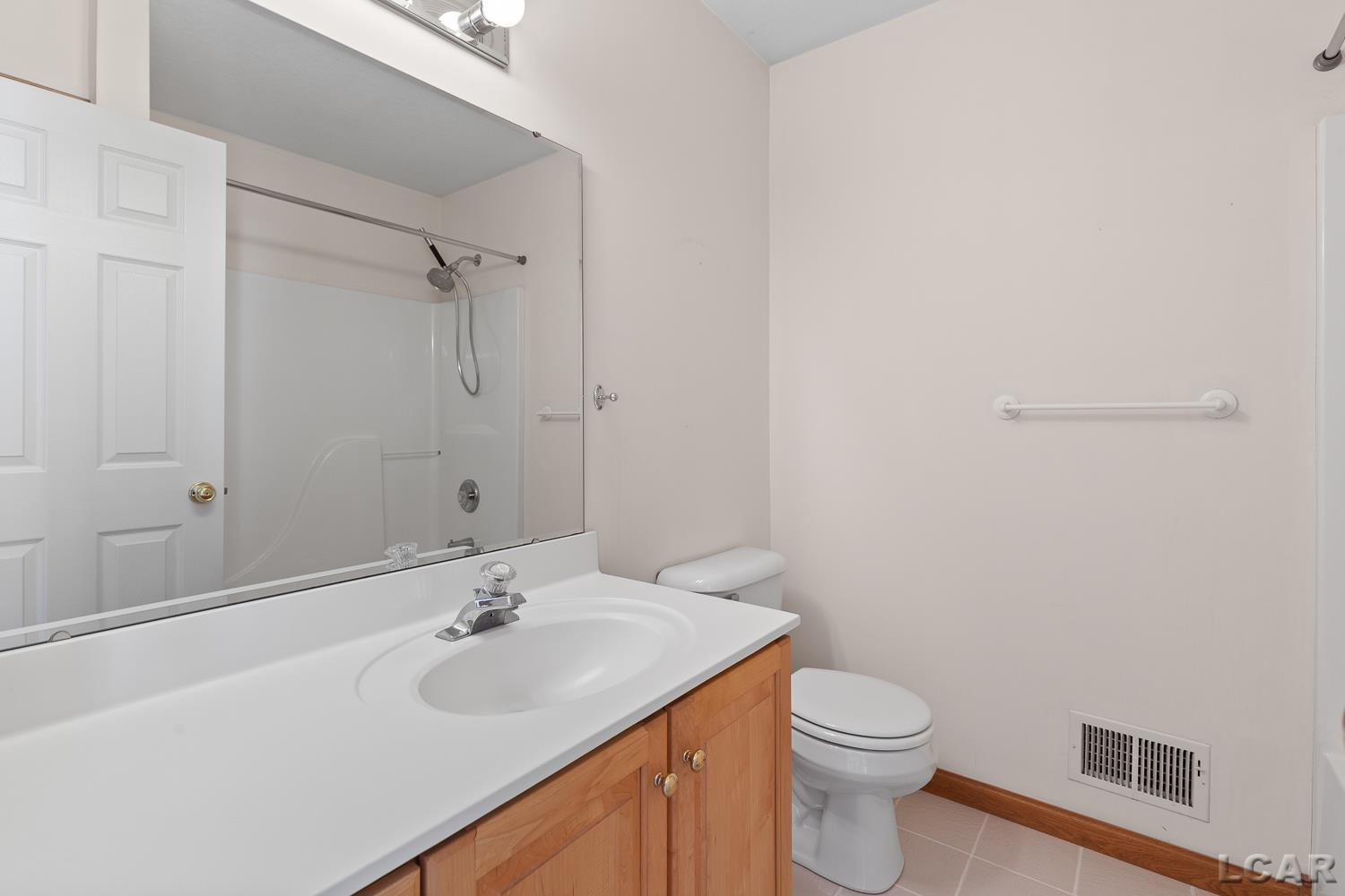 618 NOKOMIS Drive, Tecumseh, MI 49286 — Photo 16