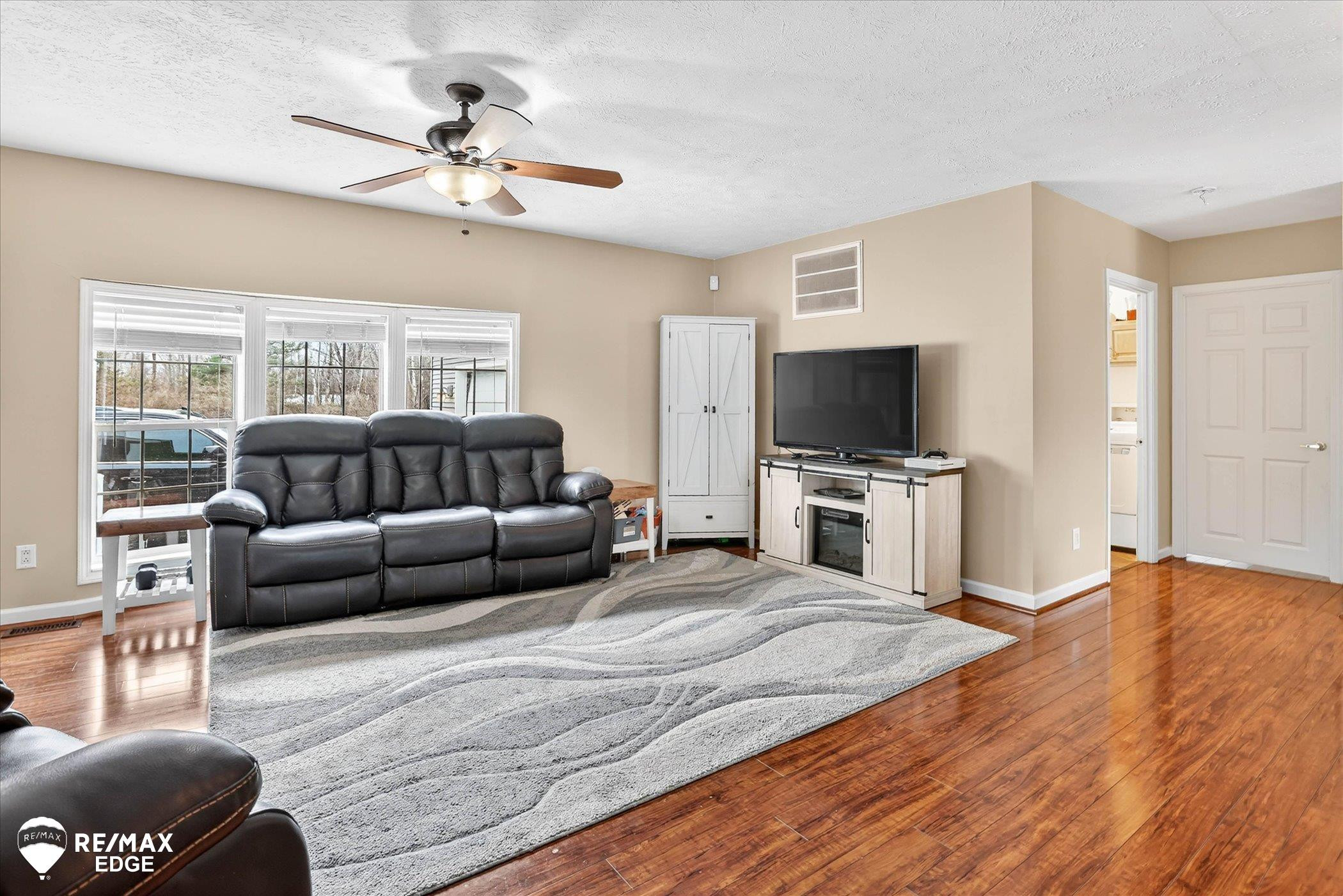 6385 Mayville Road, Clifford, MI 48727 — Photo 4