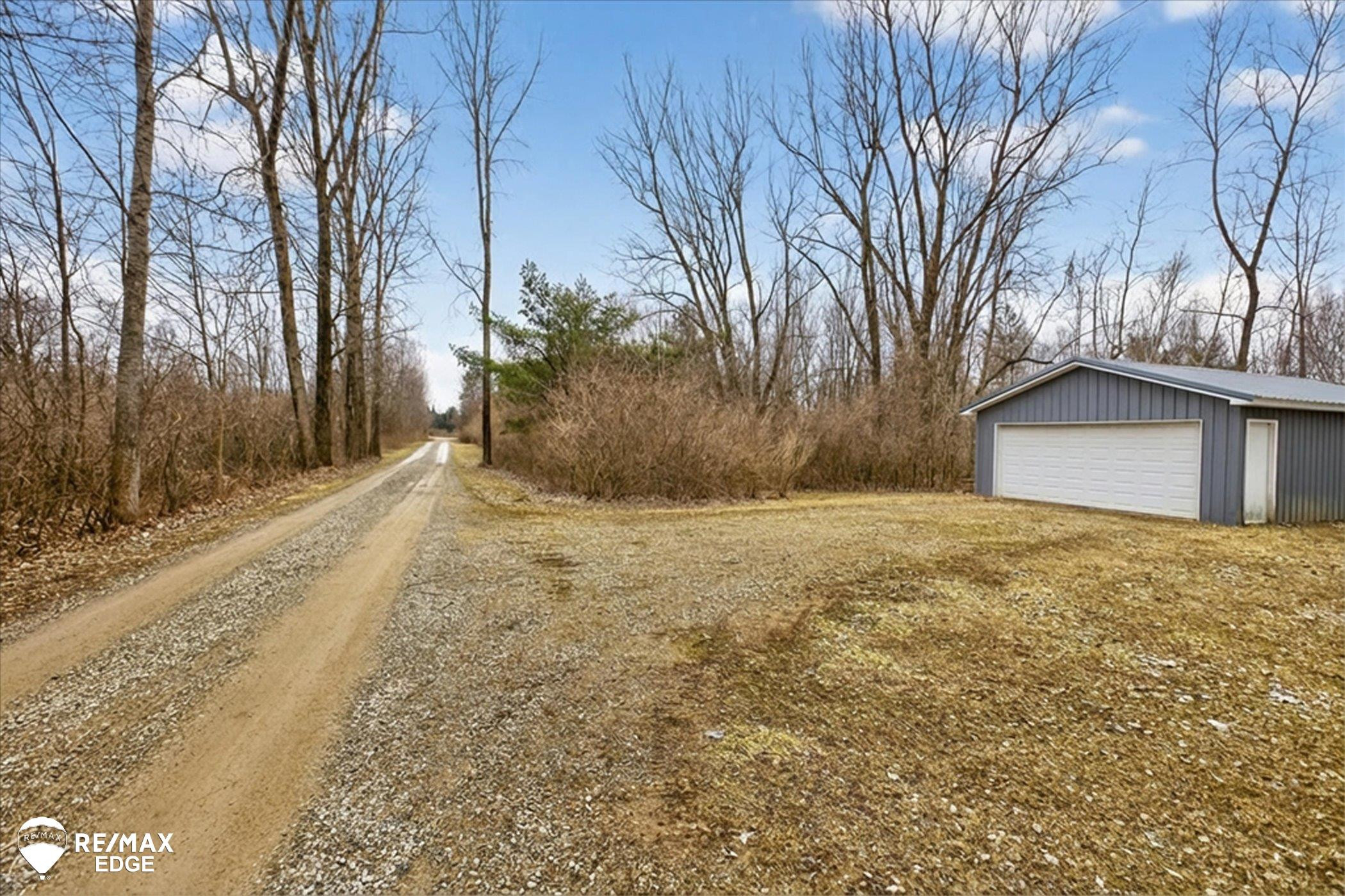 6385 Mayville Road, Clifford, MI 48727 — Photo 44