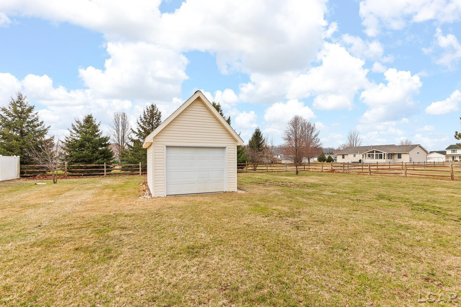 2147 Gady Road, Adrian, MI 49221 — Photo 36