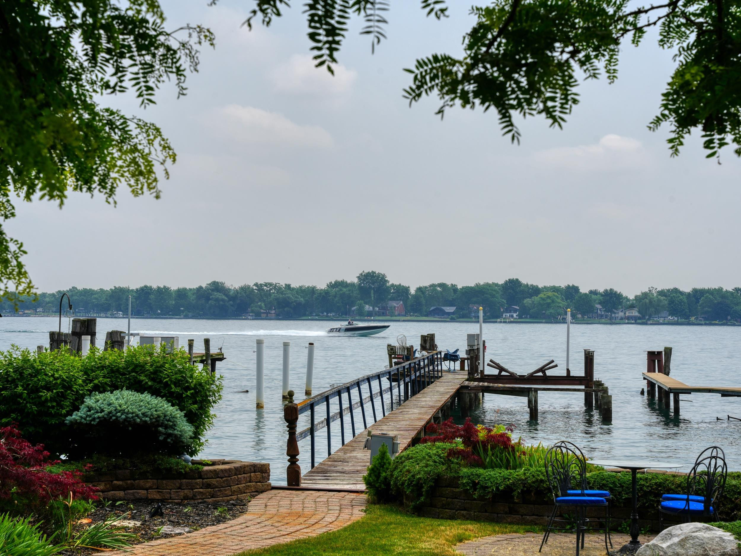 5403 Pointe Drive, MI — Photo 3