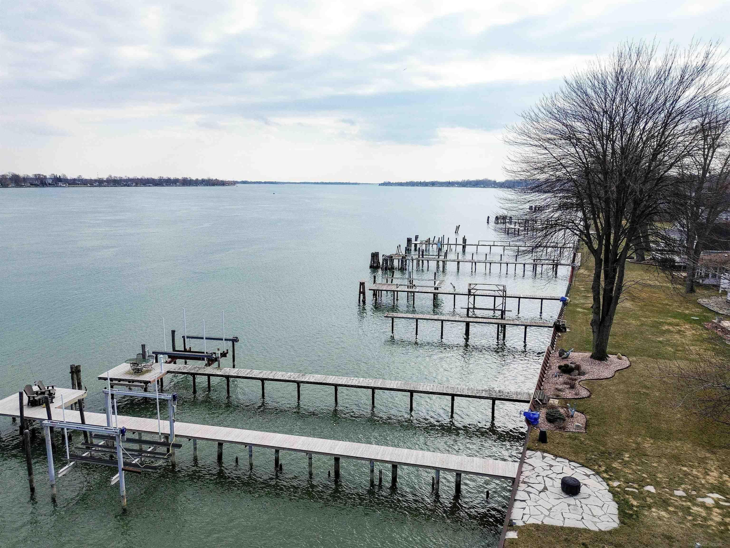 5403 Pointe Drive, MI — Photo 20