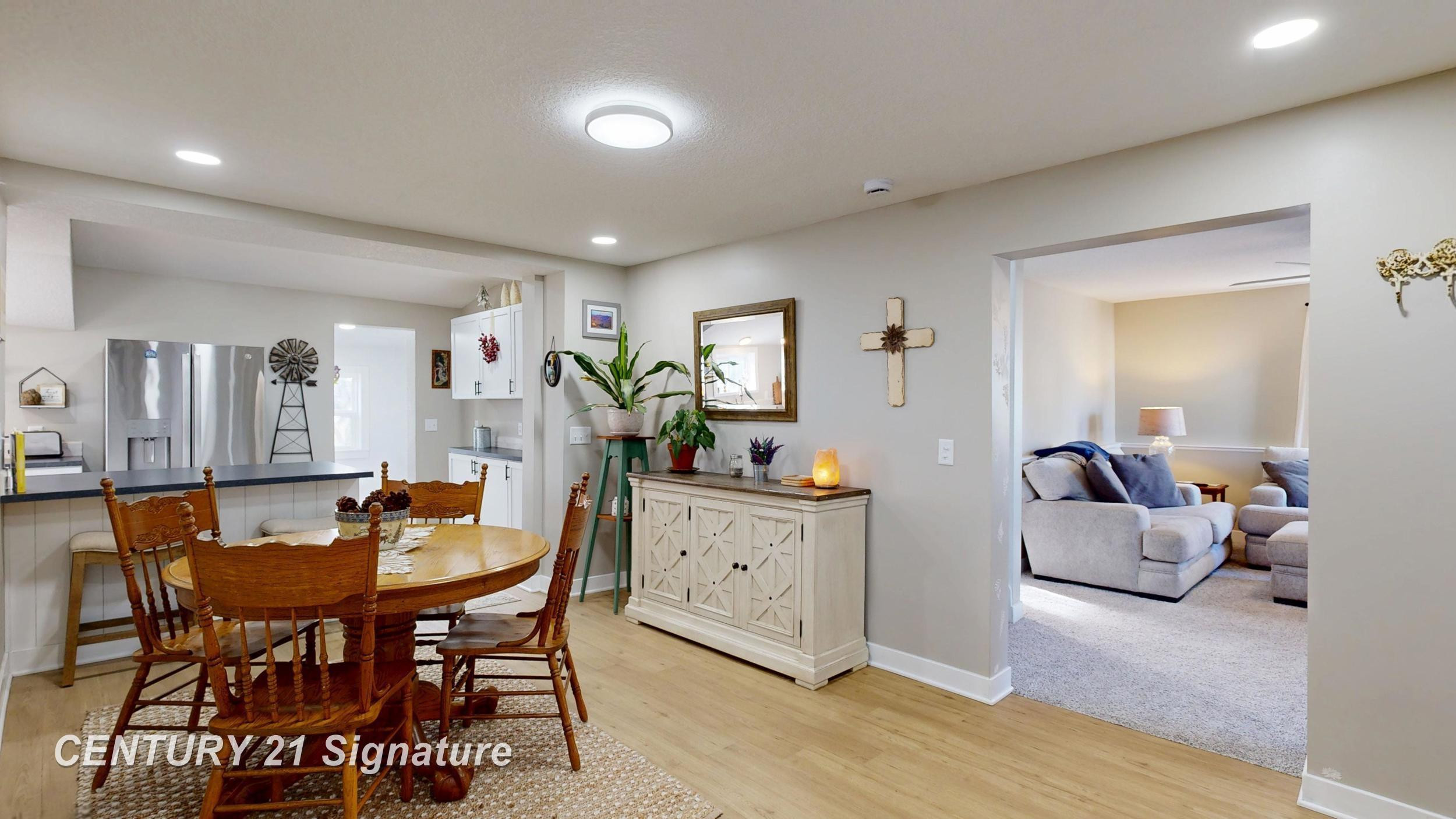 310 S Franklin St, Zilwaukee, MI 48604 — Photo 14