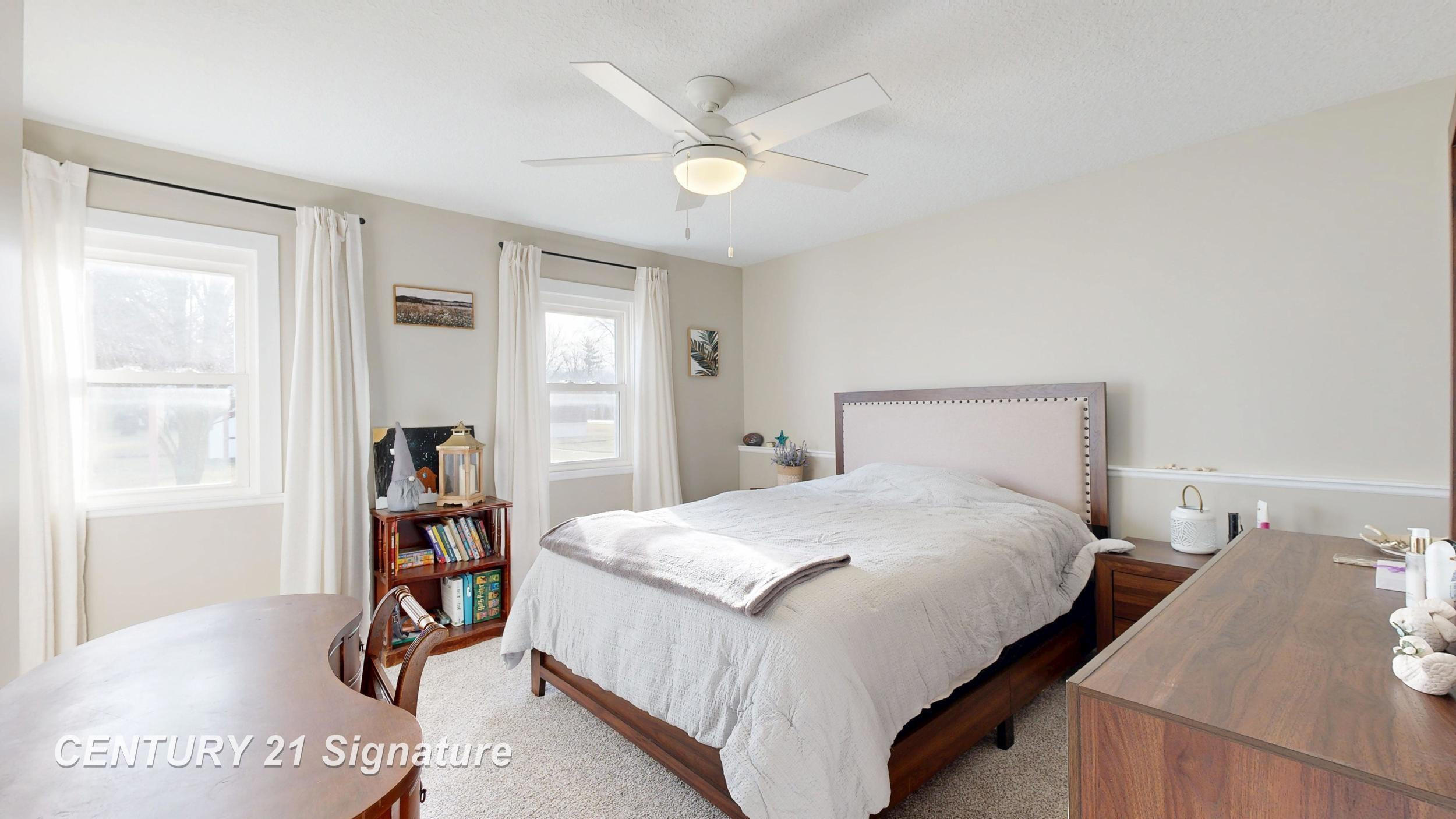 310 S Franklin St, Zilwaukee, MI 48604 — Photo 23