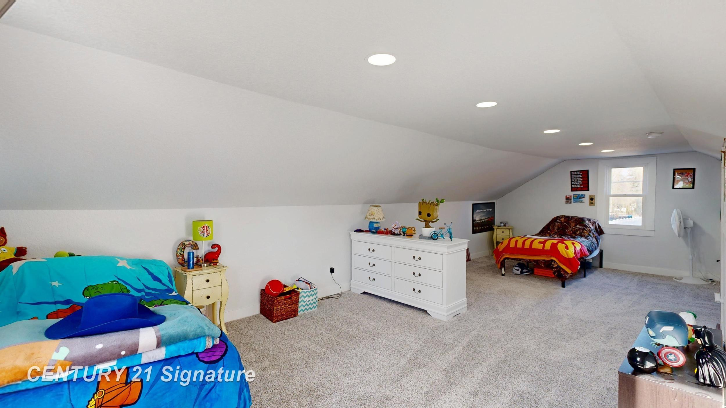 310 S Franklin St, Zilwaukee, MI 48604 — Photo 25