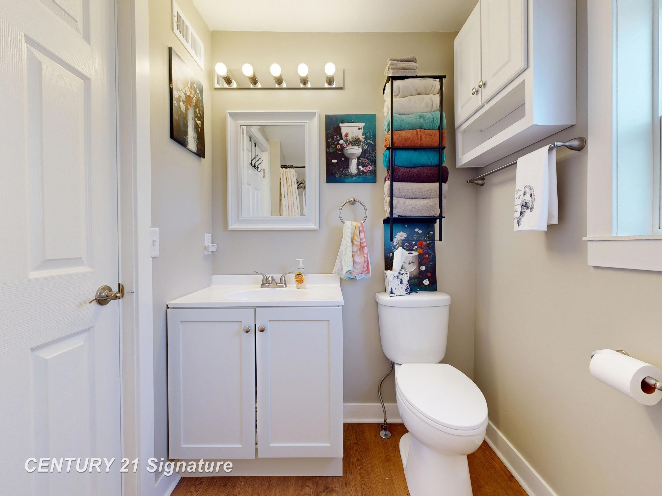 310 S Franklin St, Zilwaukee, MI 48604 — Photo 27