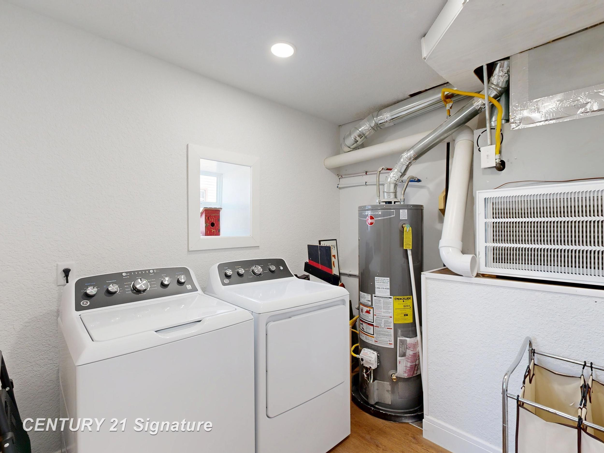 310 S Franklin St, Zilwaukee, MI 48604 — Photo 31
