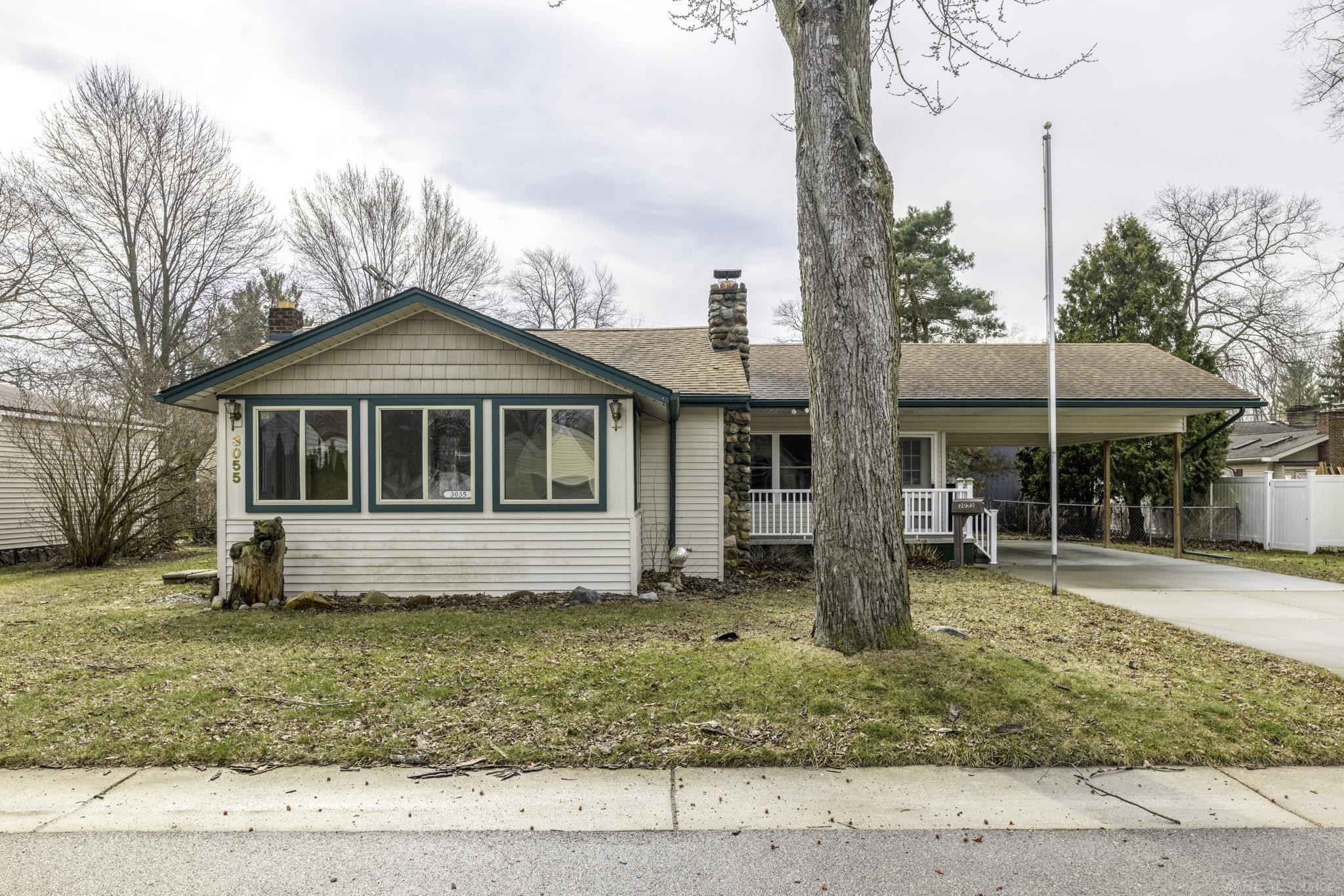3055 Maplewood Drive, MI 48059 — Photo 16