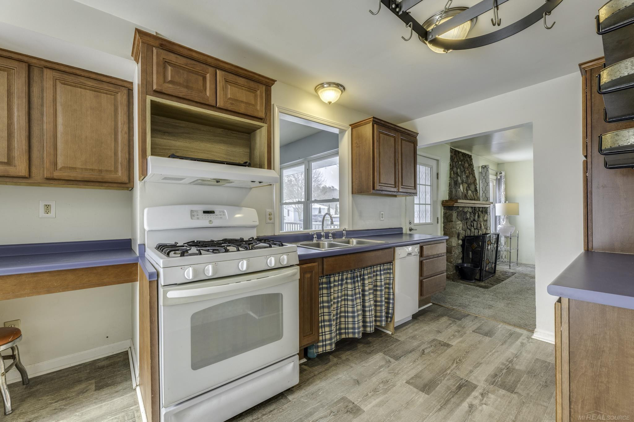3055 Maplewood Drive, MI 48059 — Photo 23