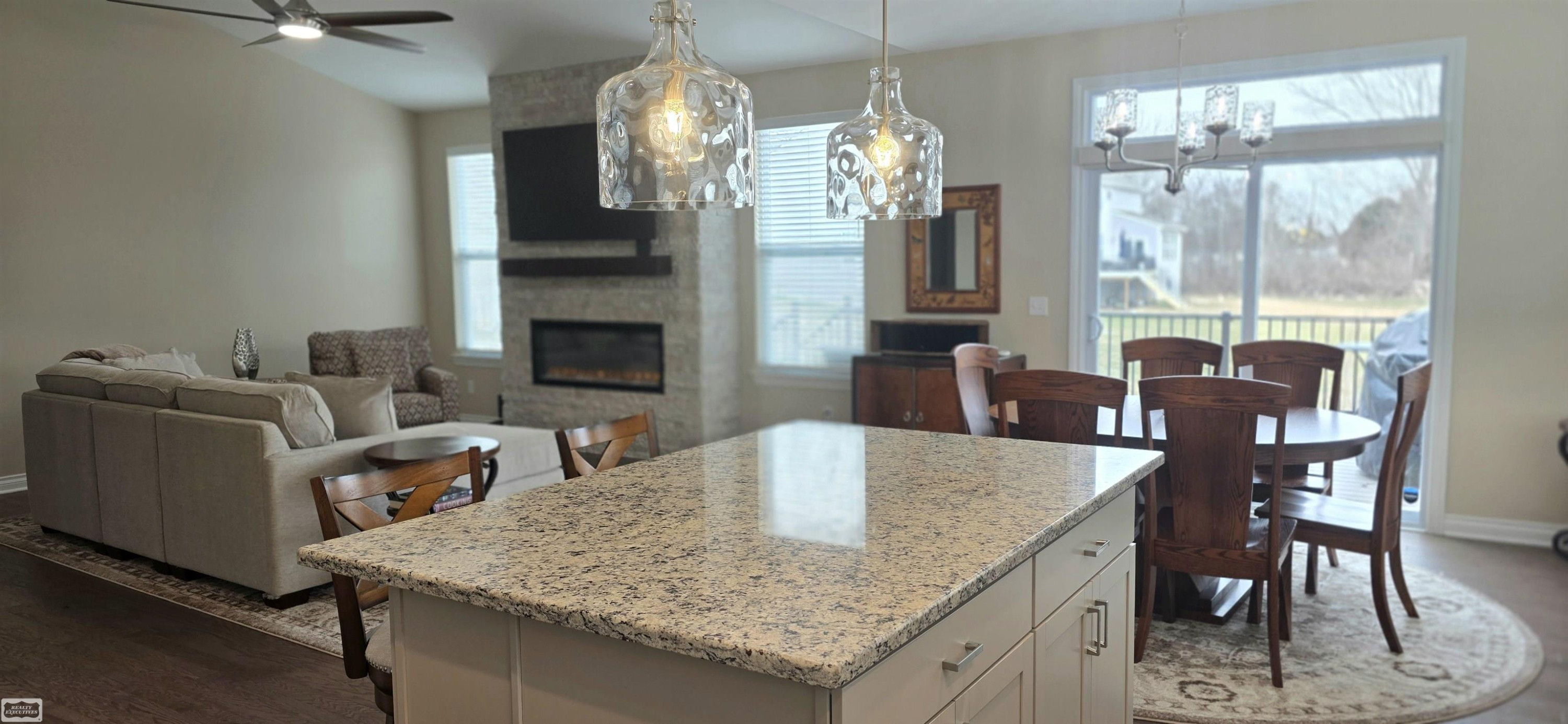 11903 Timber Court, MI 48065 — Photo 12