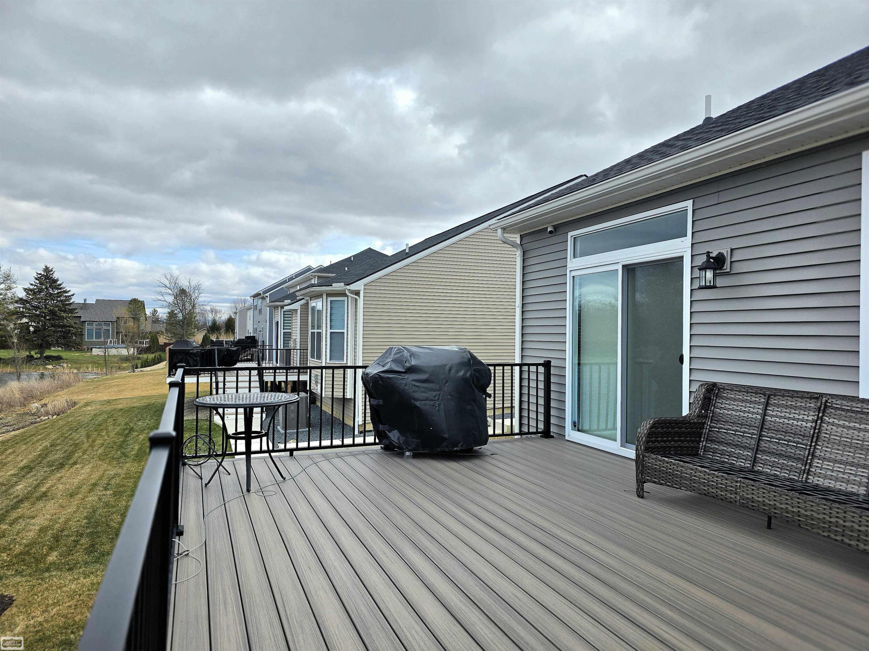 11903 Timber Court, MI 48065 — Photo 34