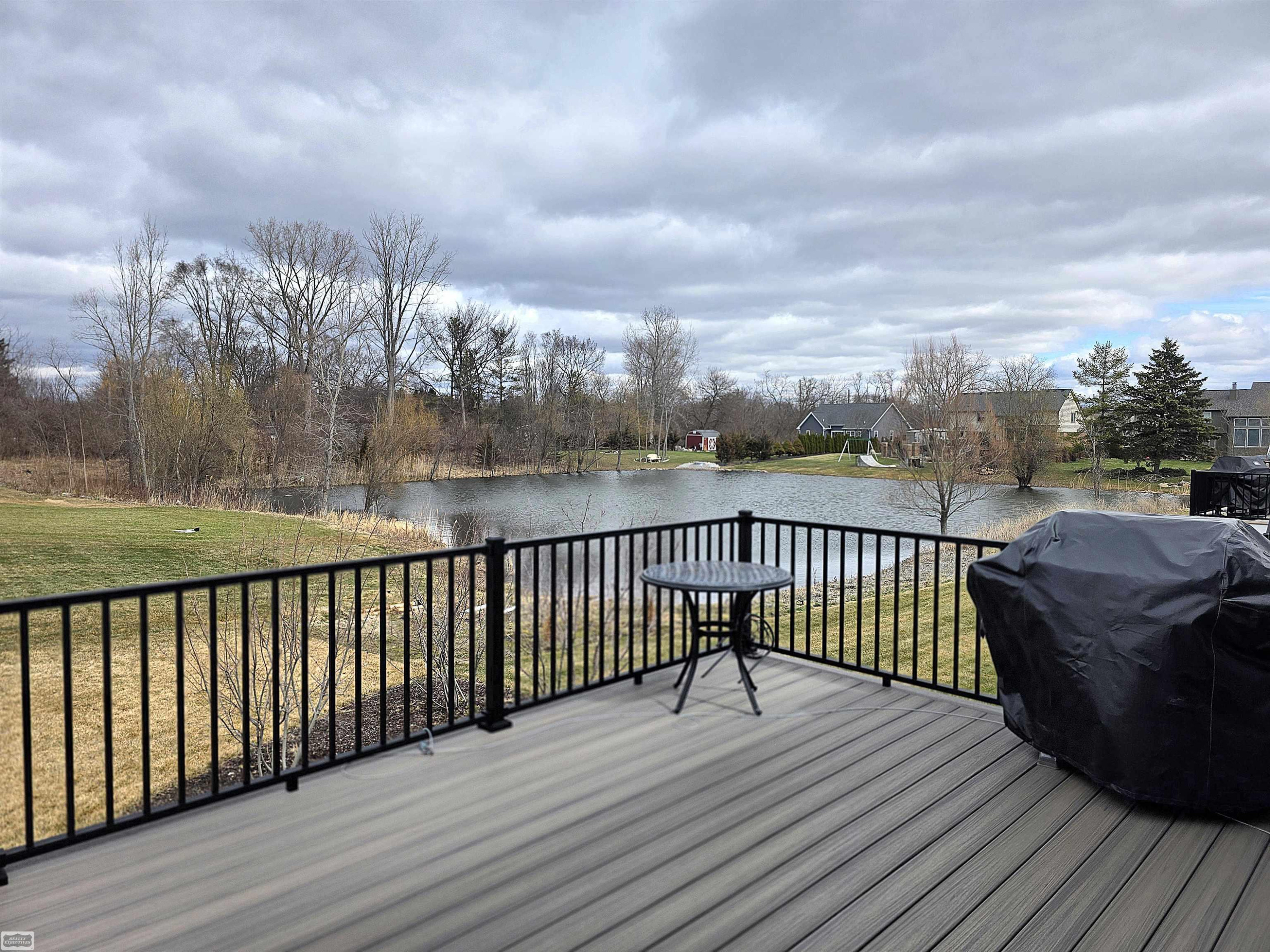 11903 Timber Court, MI 48065 — Photo 35