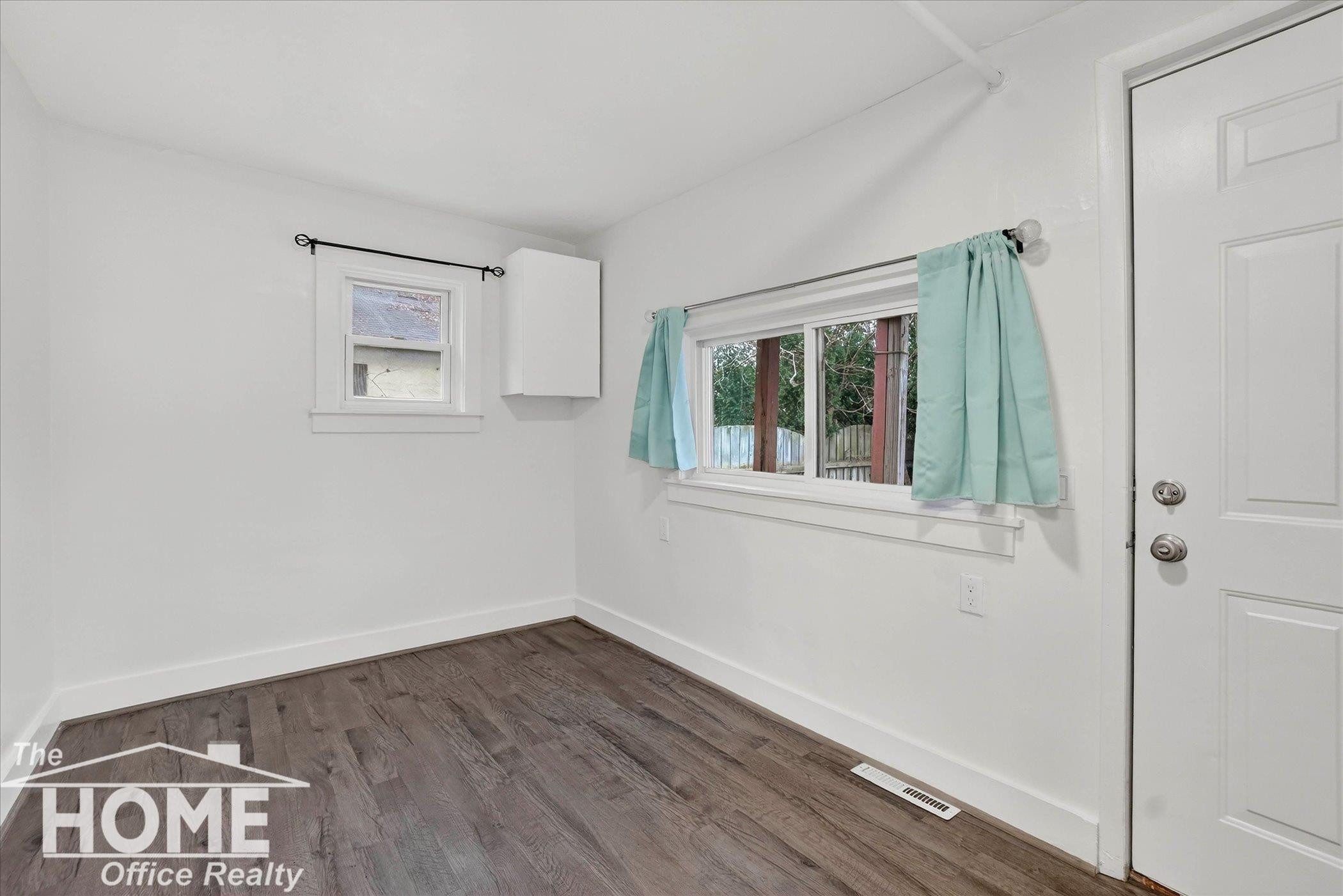 218 S Oak Street, Owosso, MI 48867 — Photo 10