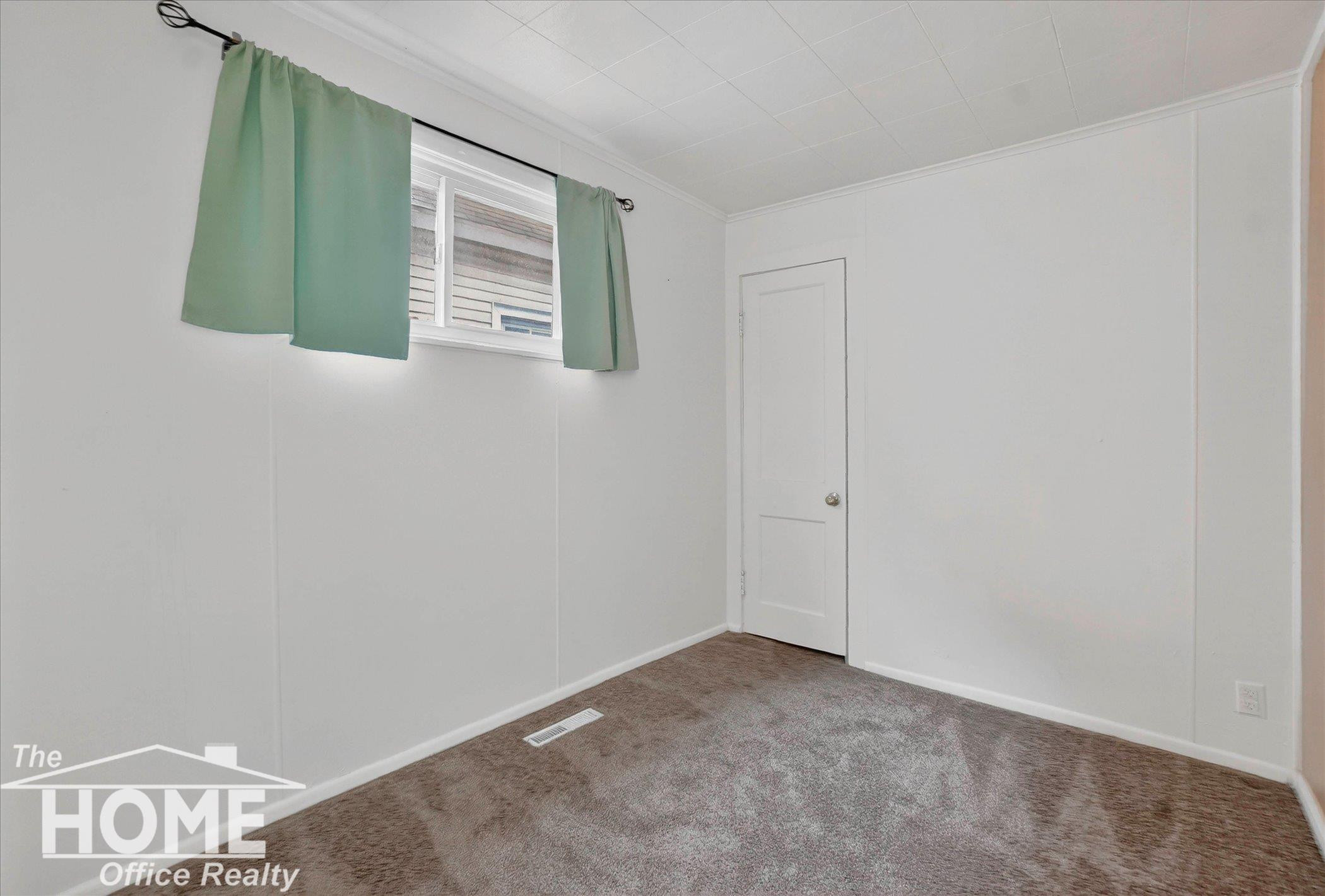 218 S Oak Street, Owosso, MI 48867 — Photo 15