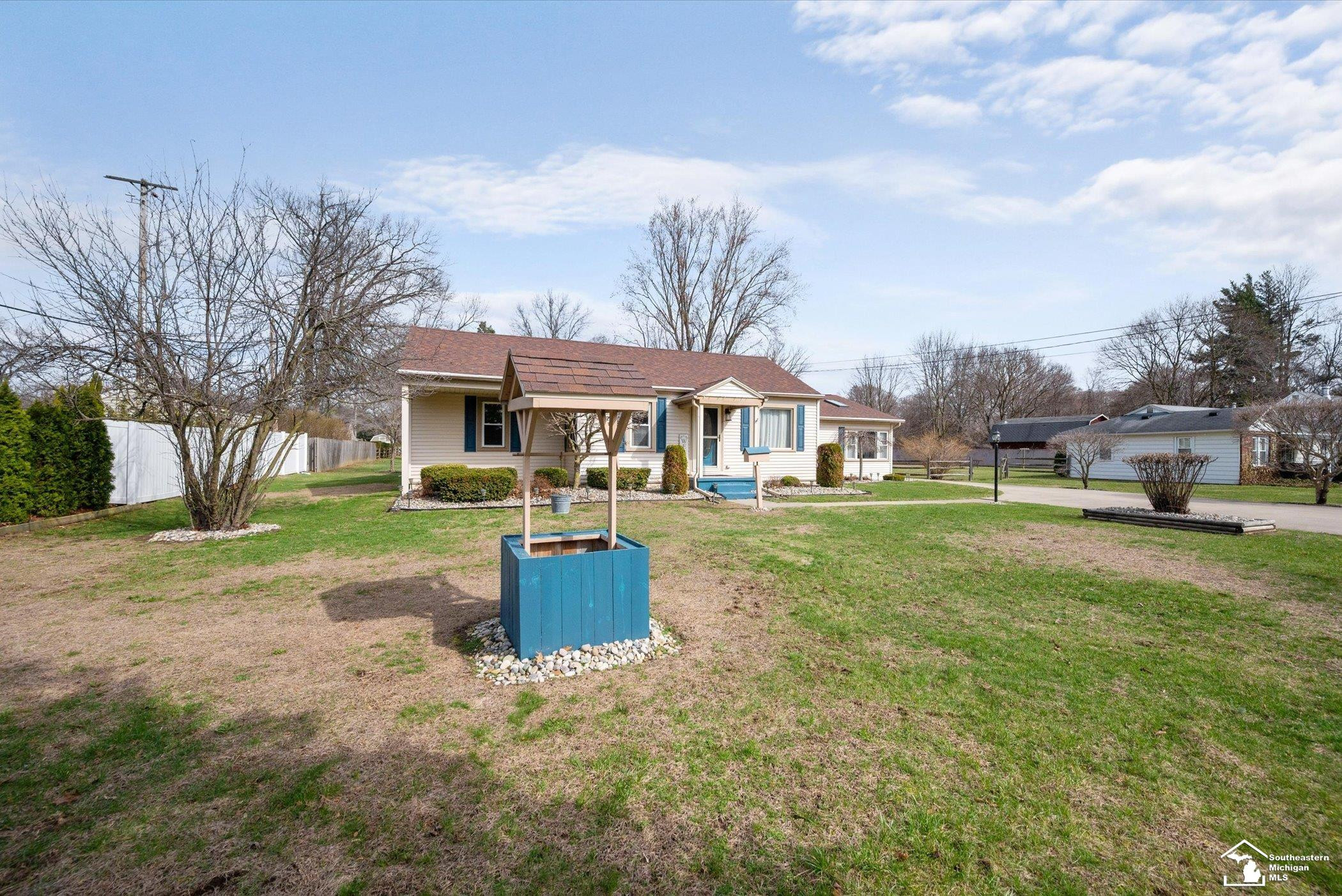 3960 W STERNS RD. Road, Lambertville, MI 48144 — Photo 3