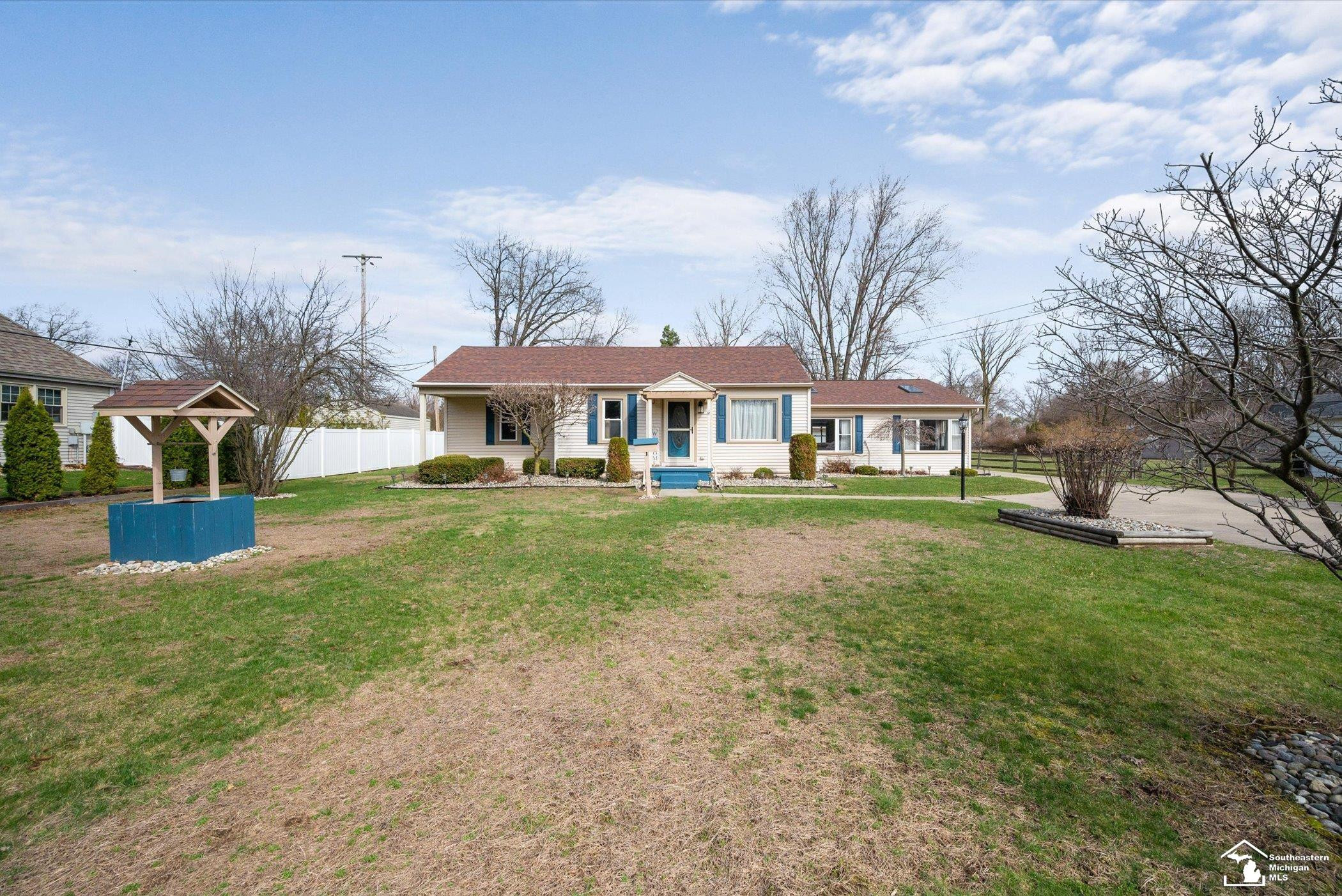 3960 W STERNS RD. Road, Lambertville, MI 48144 — Photo 4