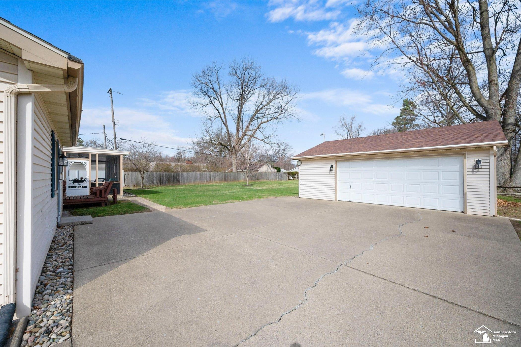 3960 W STERNS RD. Road, Lambertville, MI 48144 — Photo 36