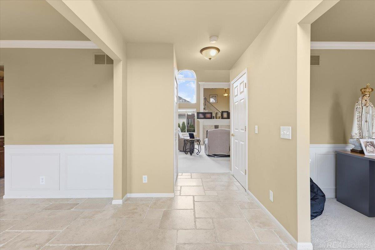 51381 Mauro Lane, MI 48042 — Photo 8