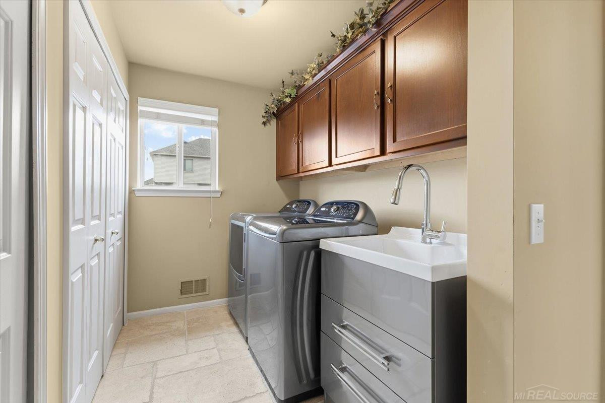 51381 Mauro Lane, MI 48042 — Photo 25