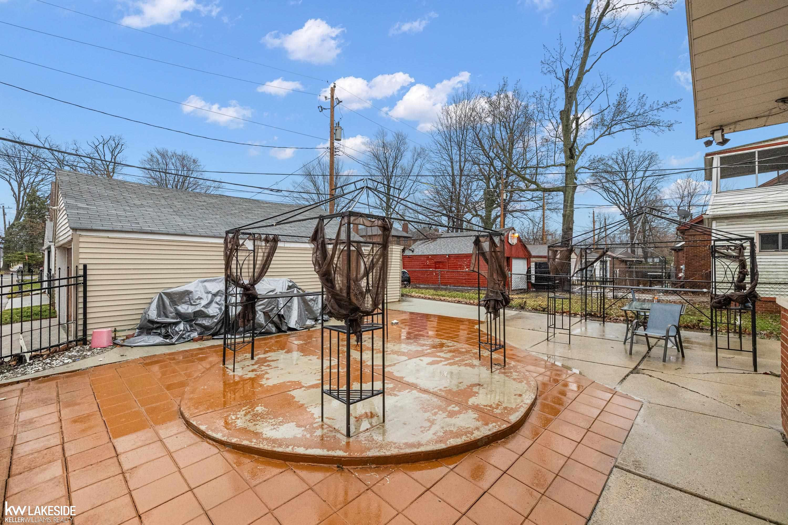 5810 Yorkshire Drive, Detroit, MI 48224 — Photo 5