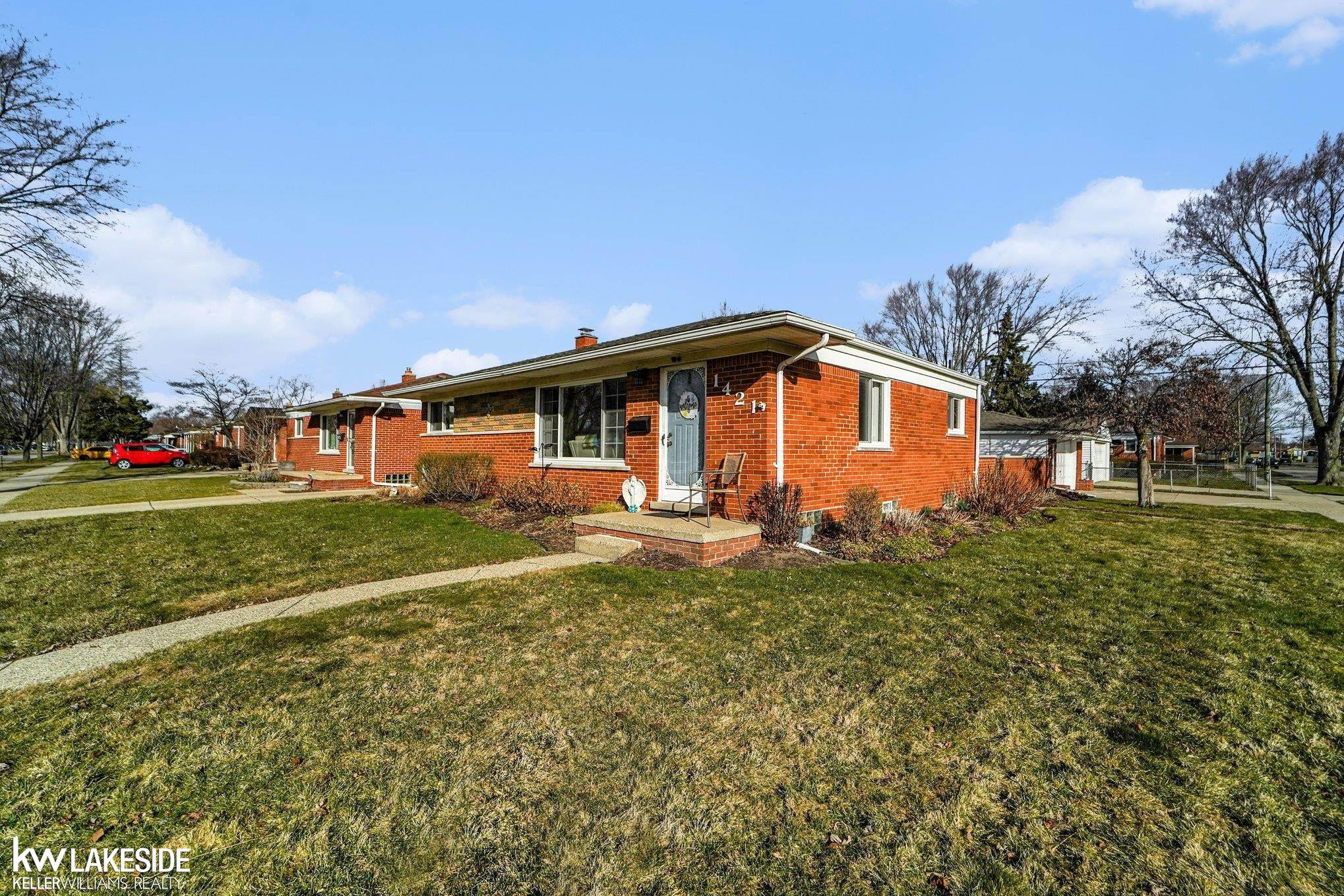 1421 Beaupre Avenue, Madison Heights, MI 48071 — Photo 21