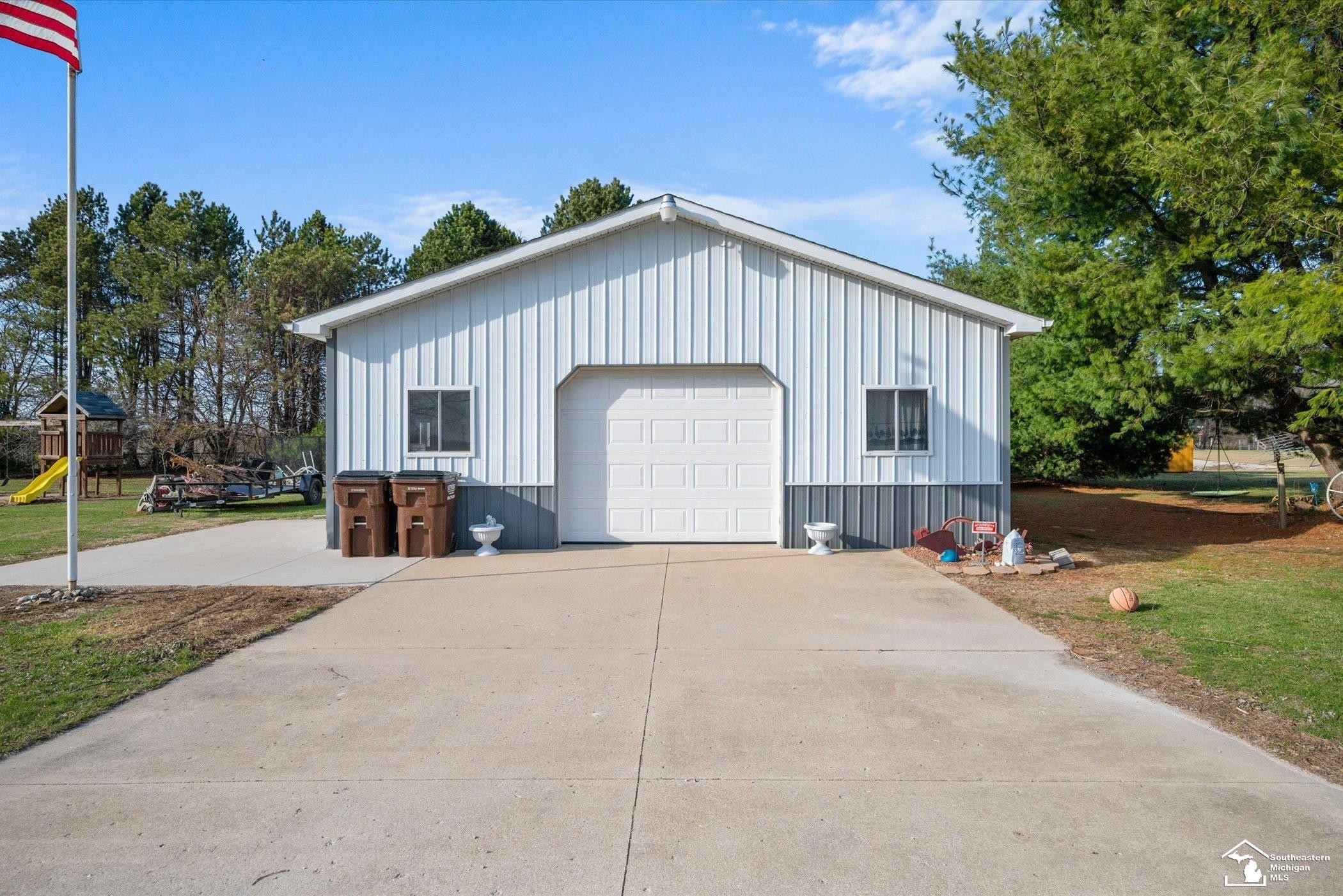 2544 Scofield Carleton Road, Carleton, MI 48117 — Photo 4