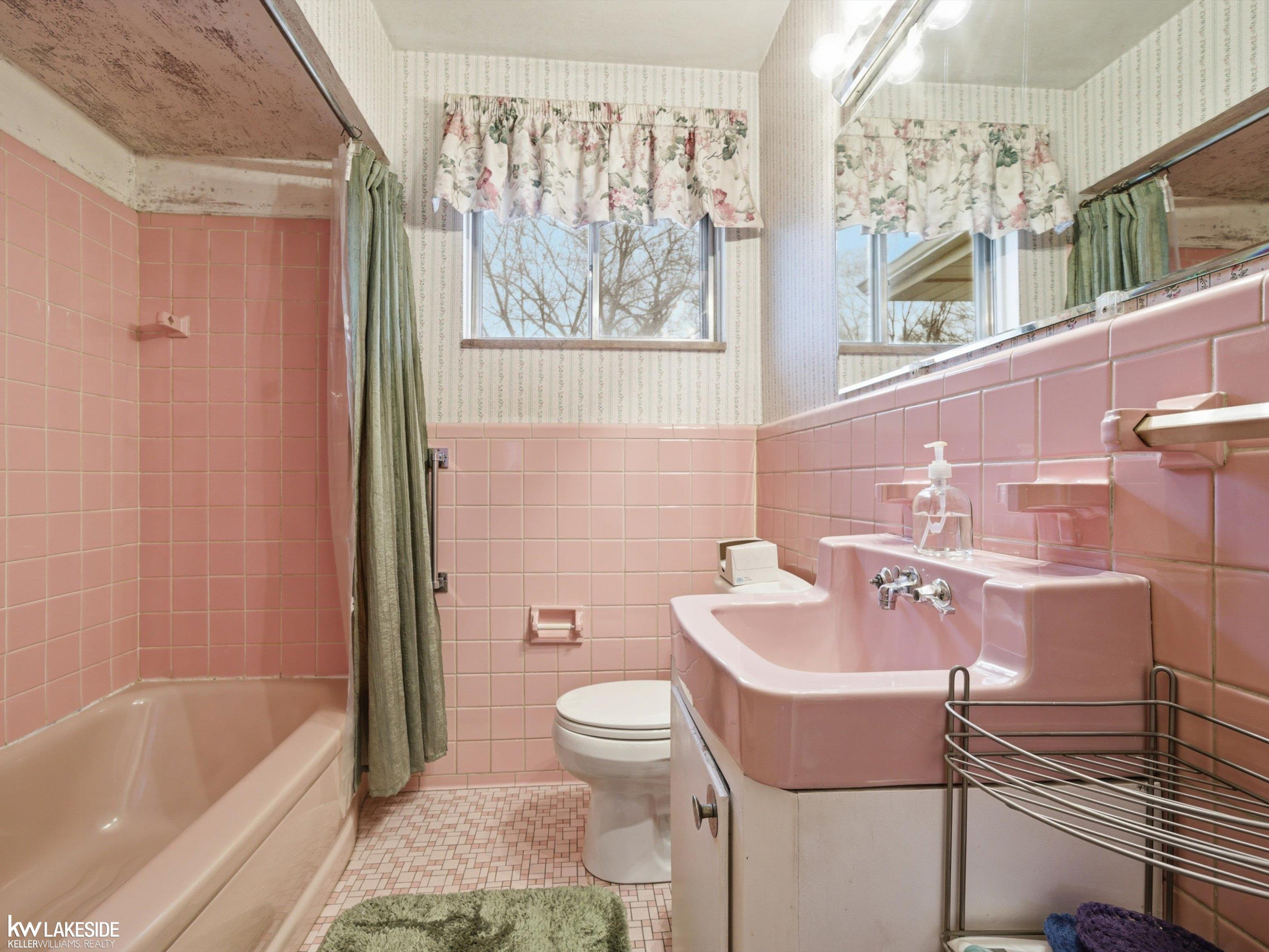 88 Wellesley Drive, MI — Photo 19