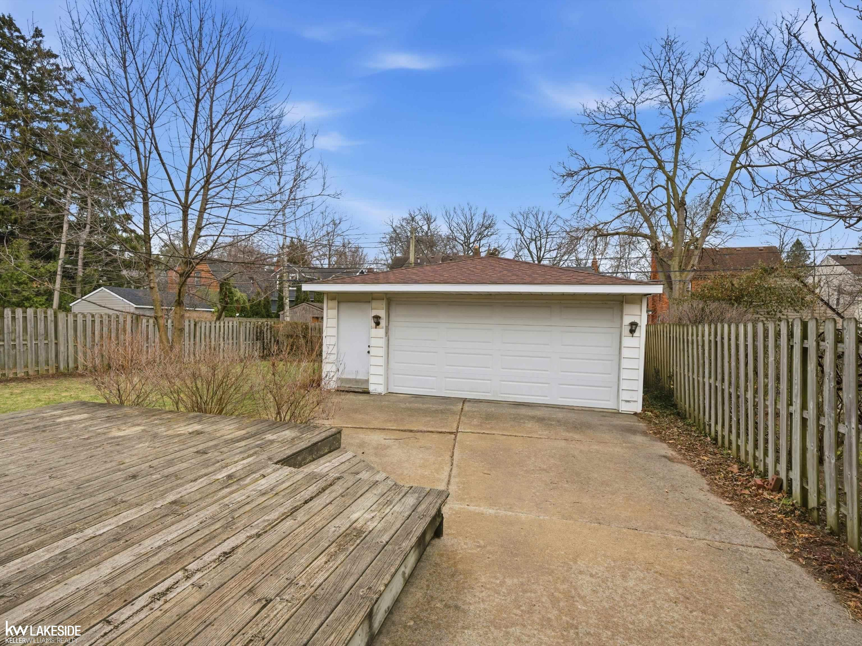88 Wellesley Drive, MI — Photo 26