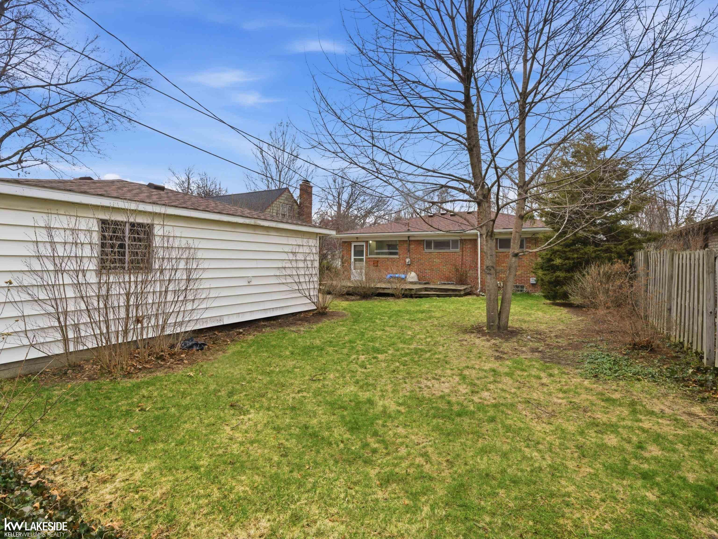 88 Wellesley Drive, MI — Photo 29
