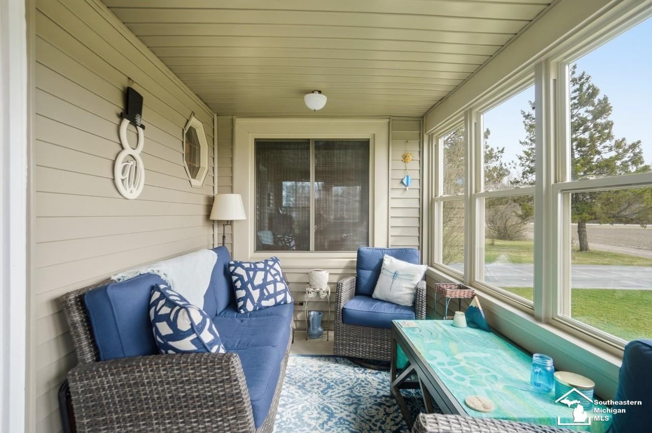 924 Hawthorne Street, Temperance, MI 48182 — Photo 10