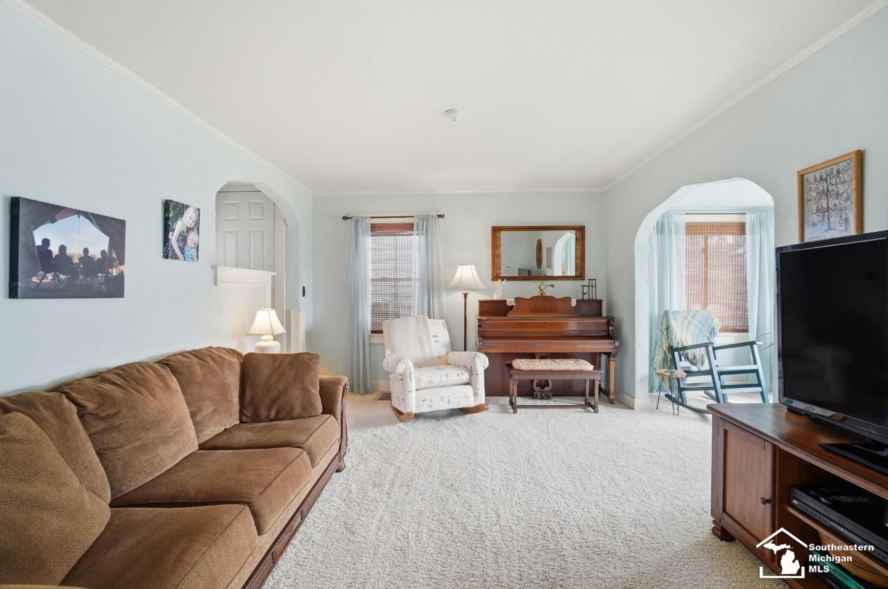924 Hawthorne Street, Temperance, MI 48182 — Photo 15