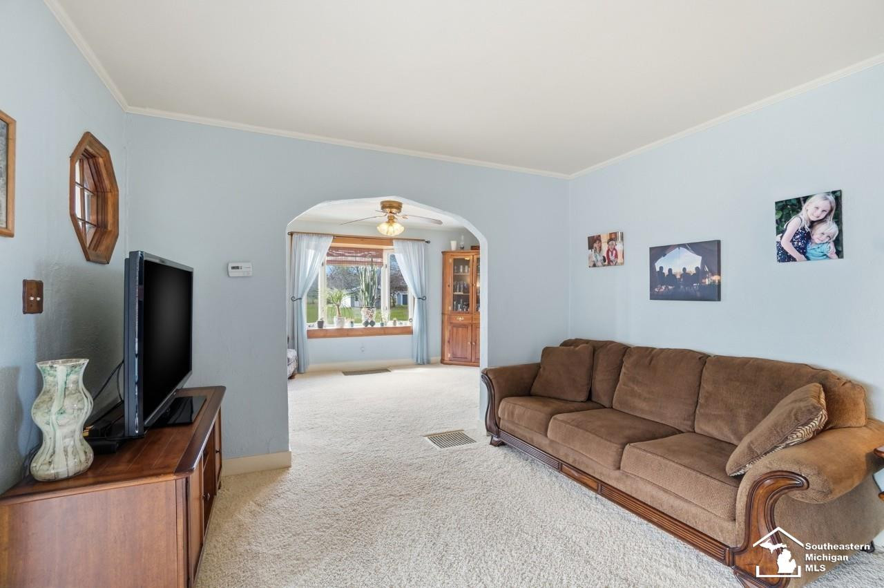 924 Hawthorne Street, Temperance, MI 48182 — Photo 17