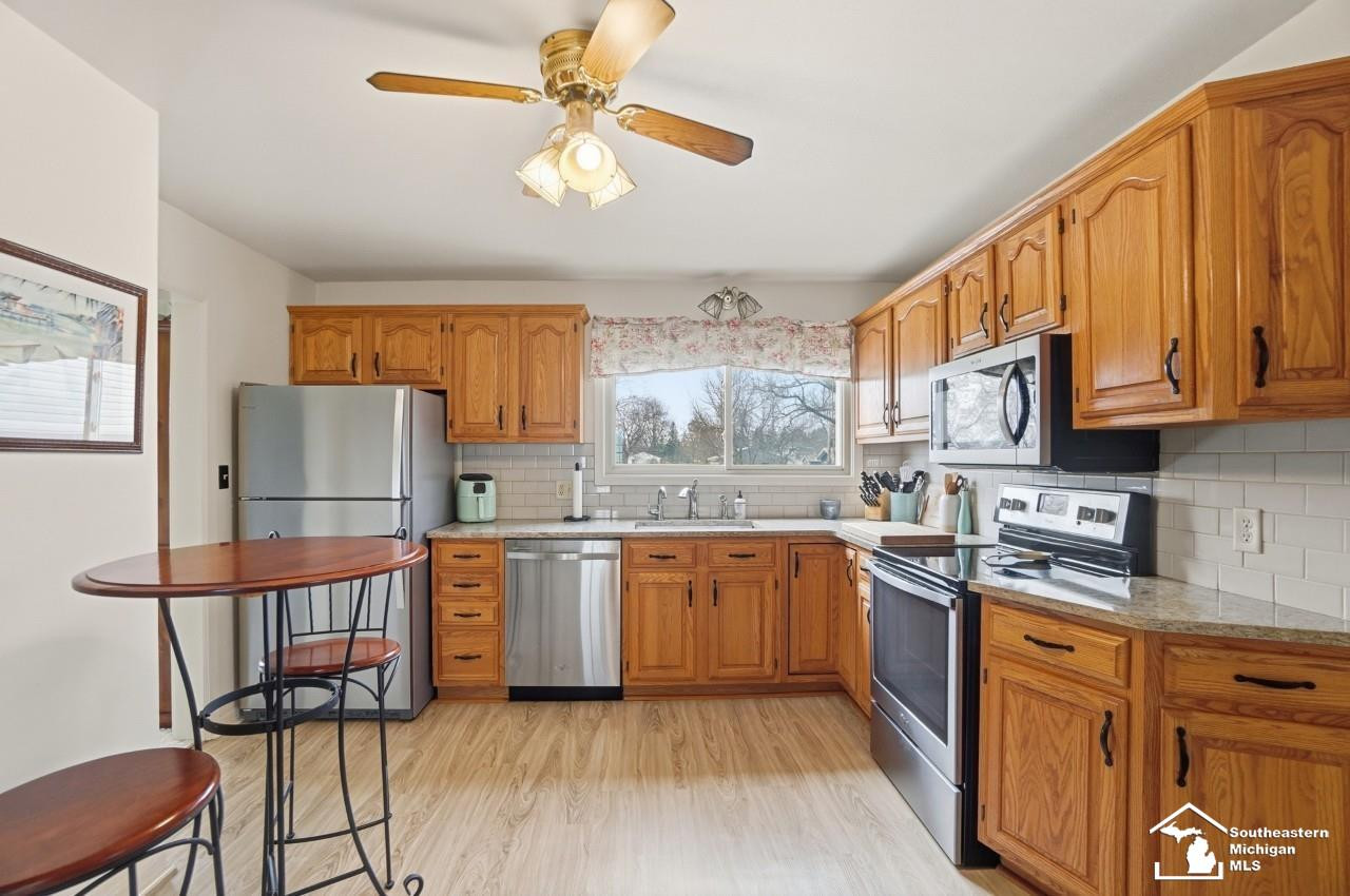 924 Hawthorne Street, Temperance, MI 48182 — Photo 20