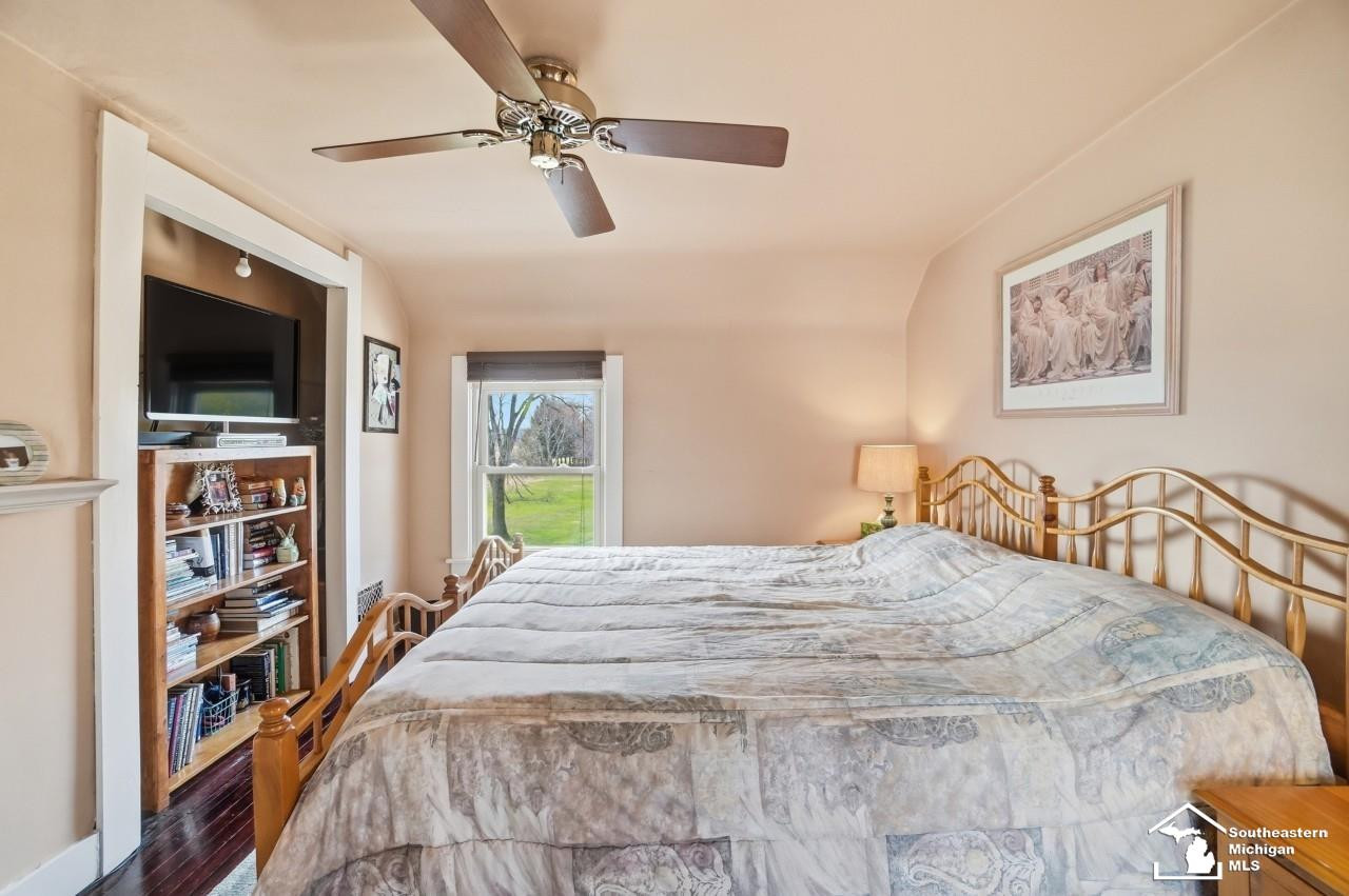 924 Hawthorne Street, Temperance, MI 48182 — Photo 35