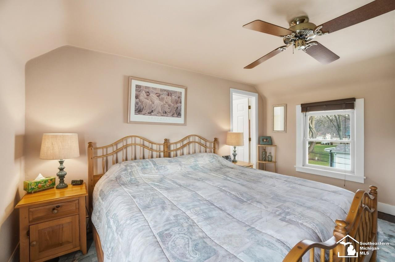 924 Hawthorne Street, Temperance, MI 48182 — Photo 36